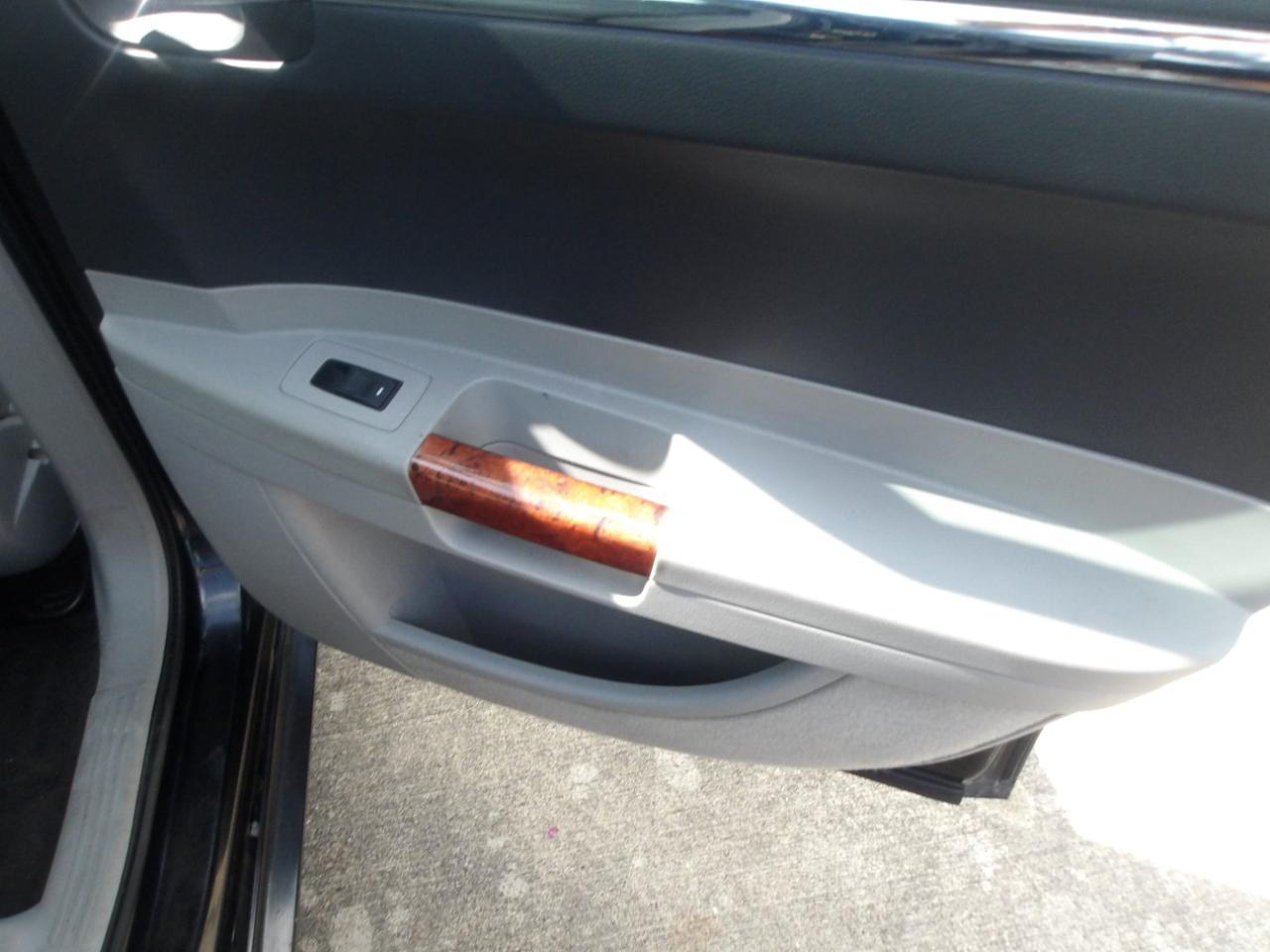 Chrysler 300 4dr Sdn 300C 2006