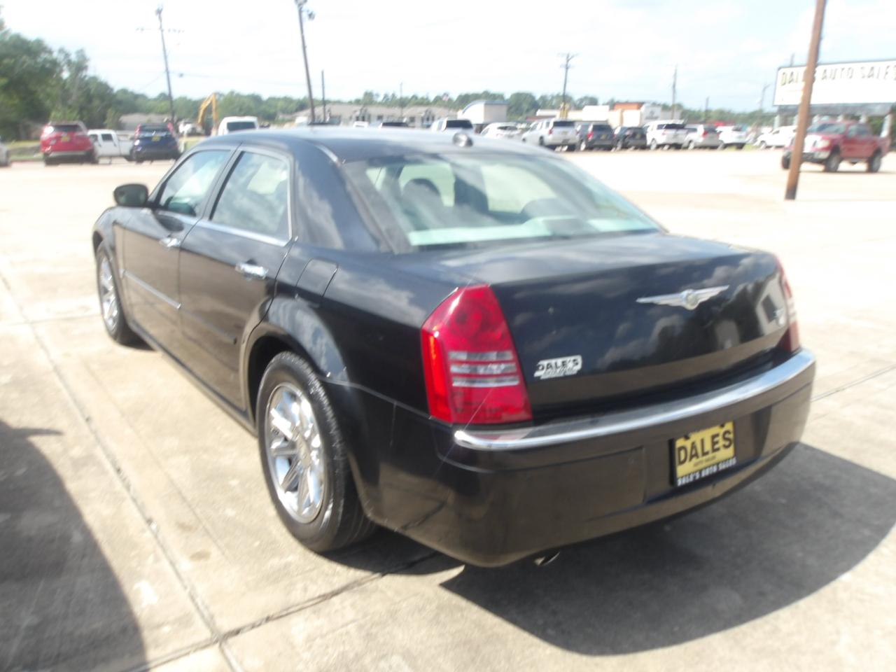 Chrysler 300 4dr Sdn 300C 2006