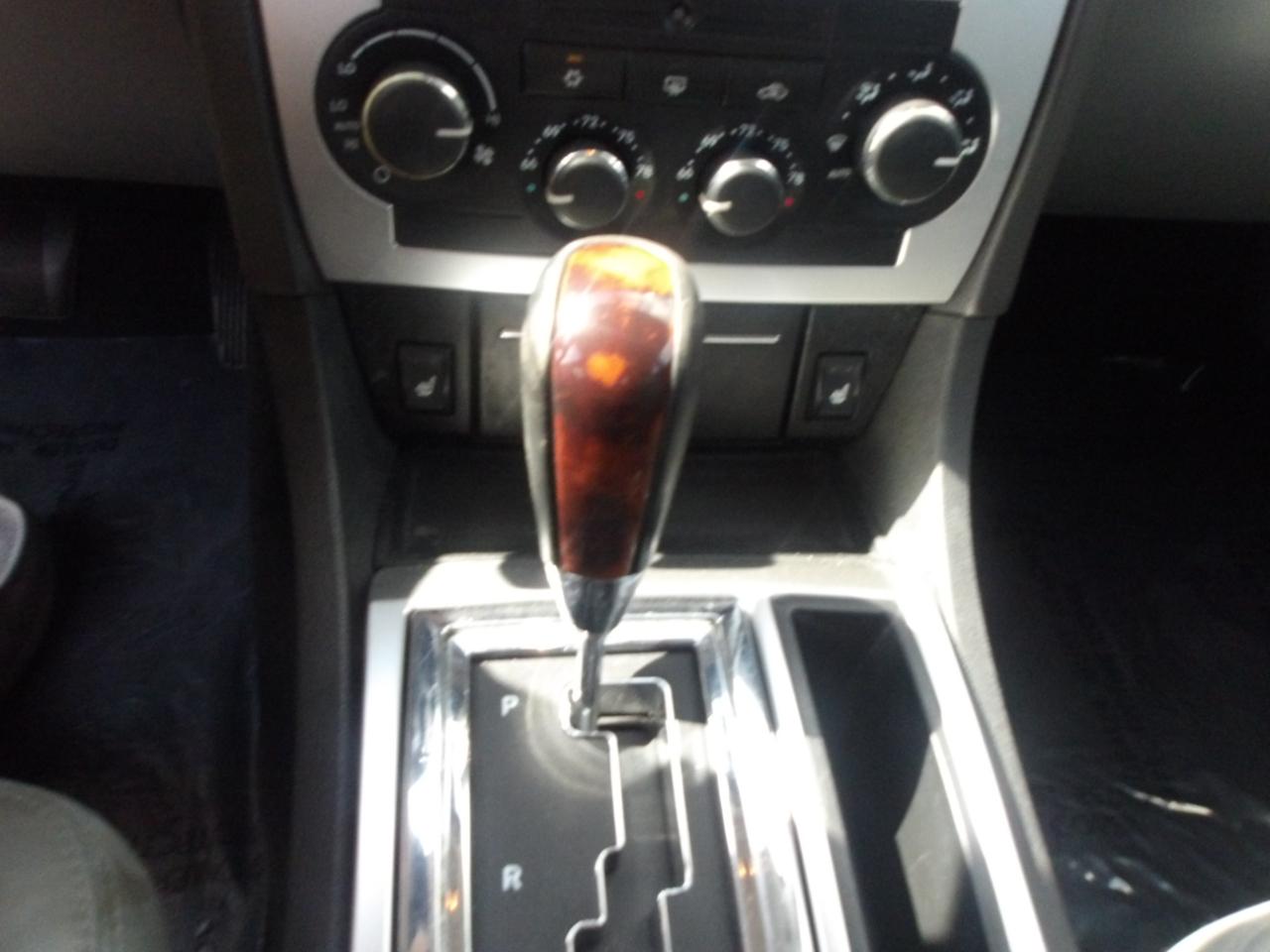 Chrysler 300 4dr Sdn 300C 2006