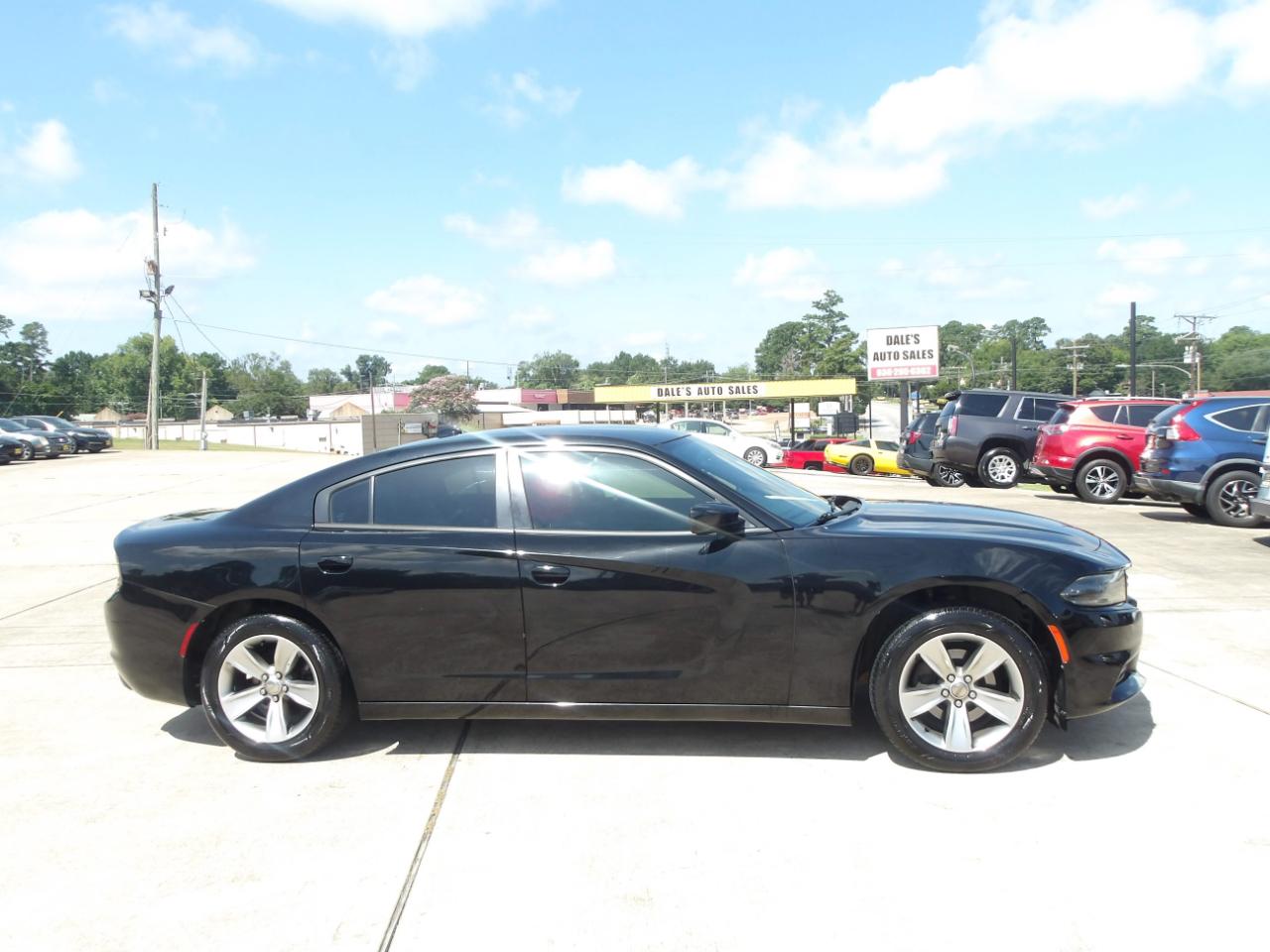 Dodge Charger 4dr Sdn SXT RWD 2016