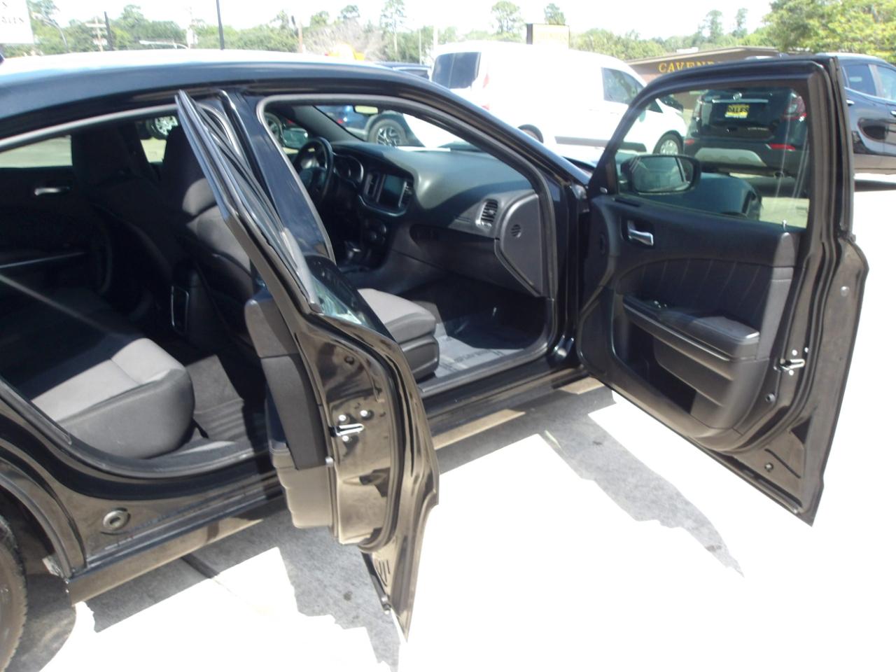 Dodge Charger 4dr Sdn SXT RWD 2016