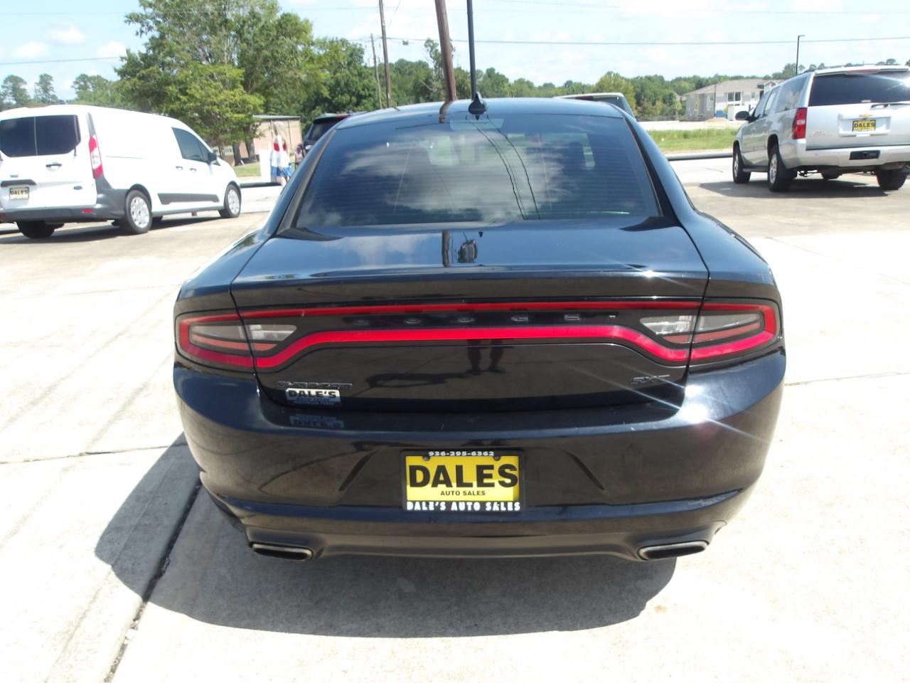 Dodge Charger 4dr Sdn SXT RWD 2016