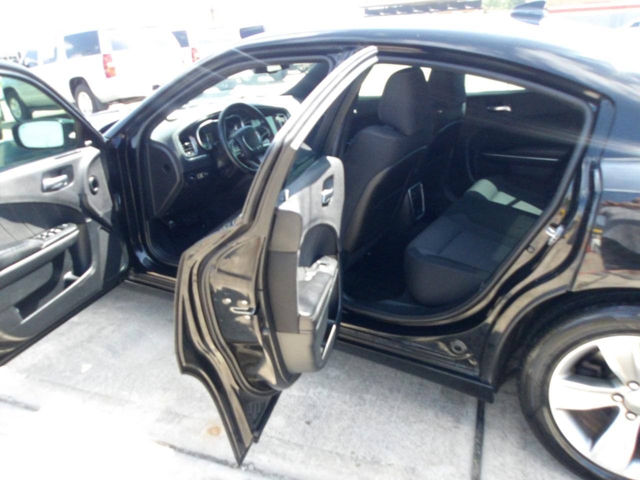 Dodge Charger 4dr Sdn SXT RWD 2016