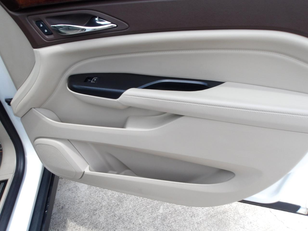 Cadillac SRX FWD 4dr Performance Collection 2016