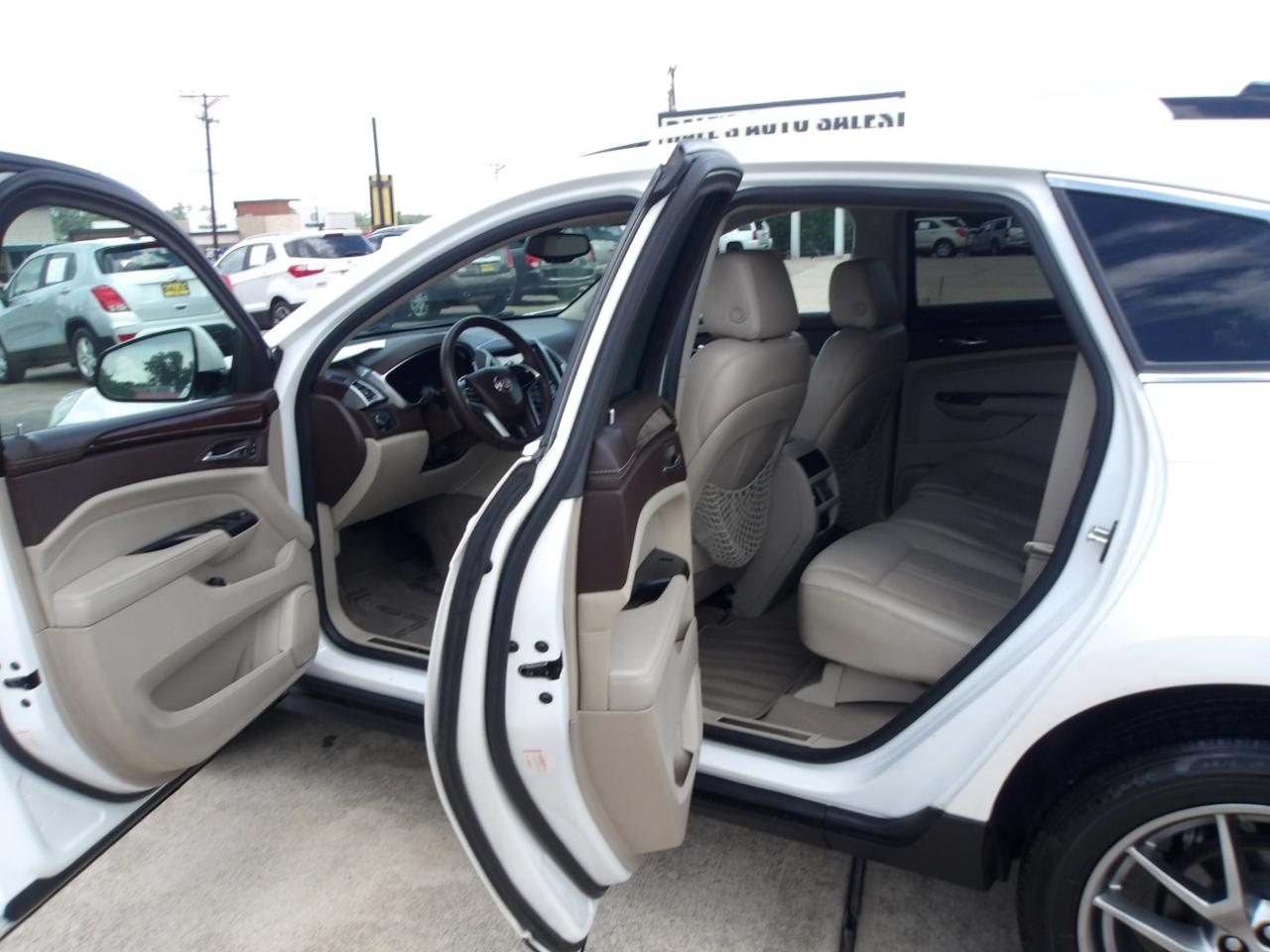 Cadillac SRX FWD 4dr Performance Collection 2016