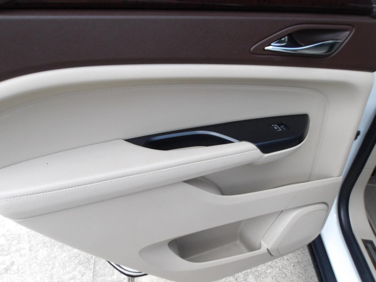 Cadillac SRX FWD 4dr Performance Collection 2016