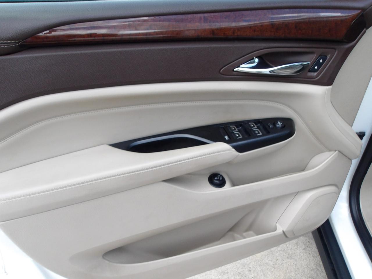 Cadillac SRX FWD 4dr Performance Collection 2016