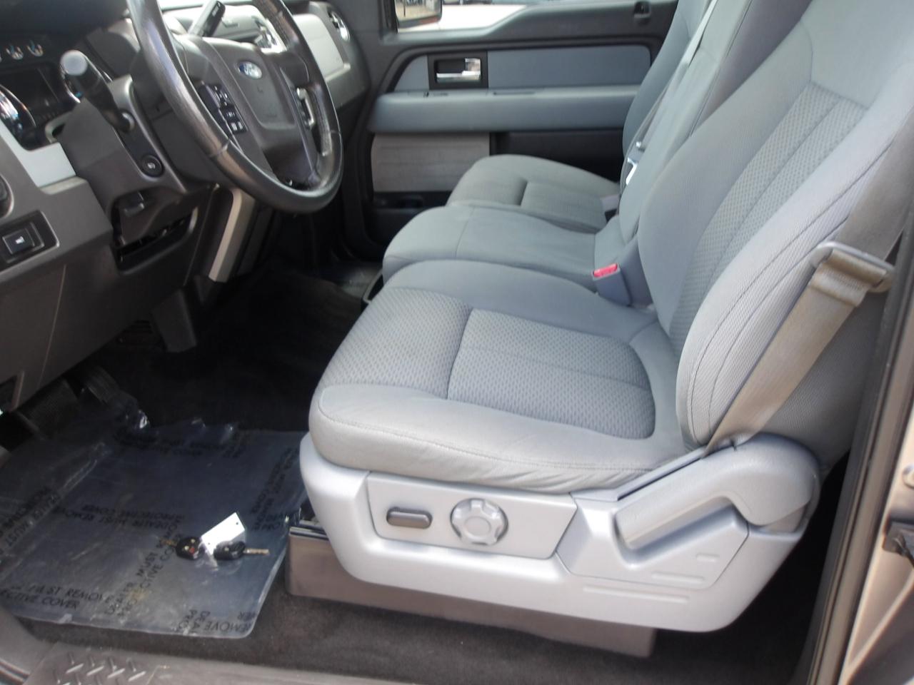 Ford F-150 2WD SuperCrew 145" XLT 2013