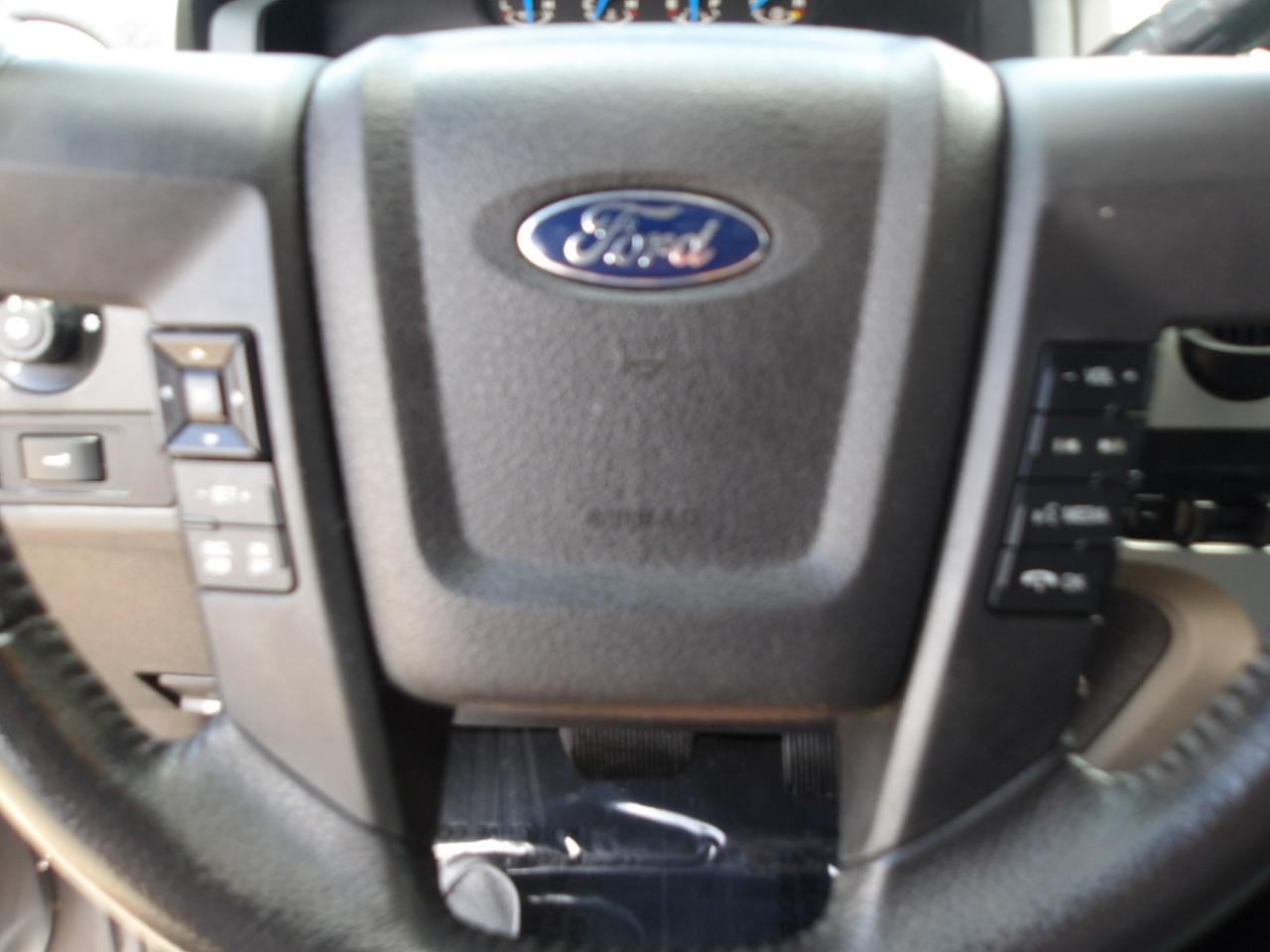 Ford F-150 2WD SuperCrew 145" XLT 2013