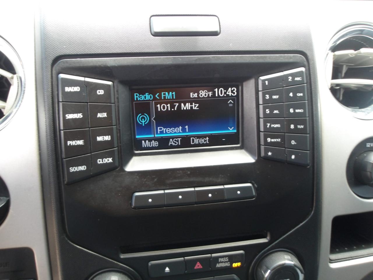 Ford F-150 2WD SuperCrew 145" XLT 2013