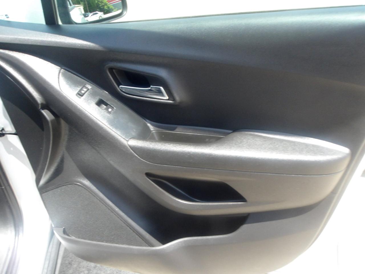 Chevrolet Trax FWD 4dr LS 2020