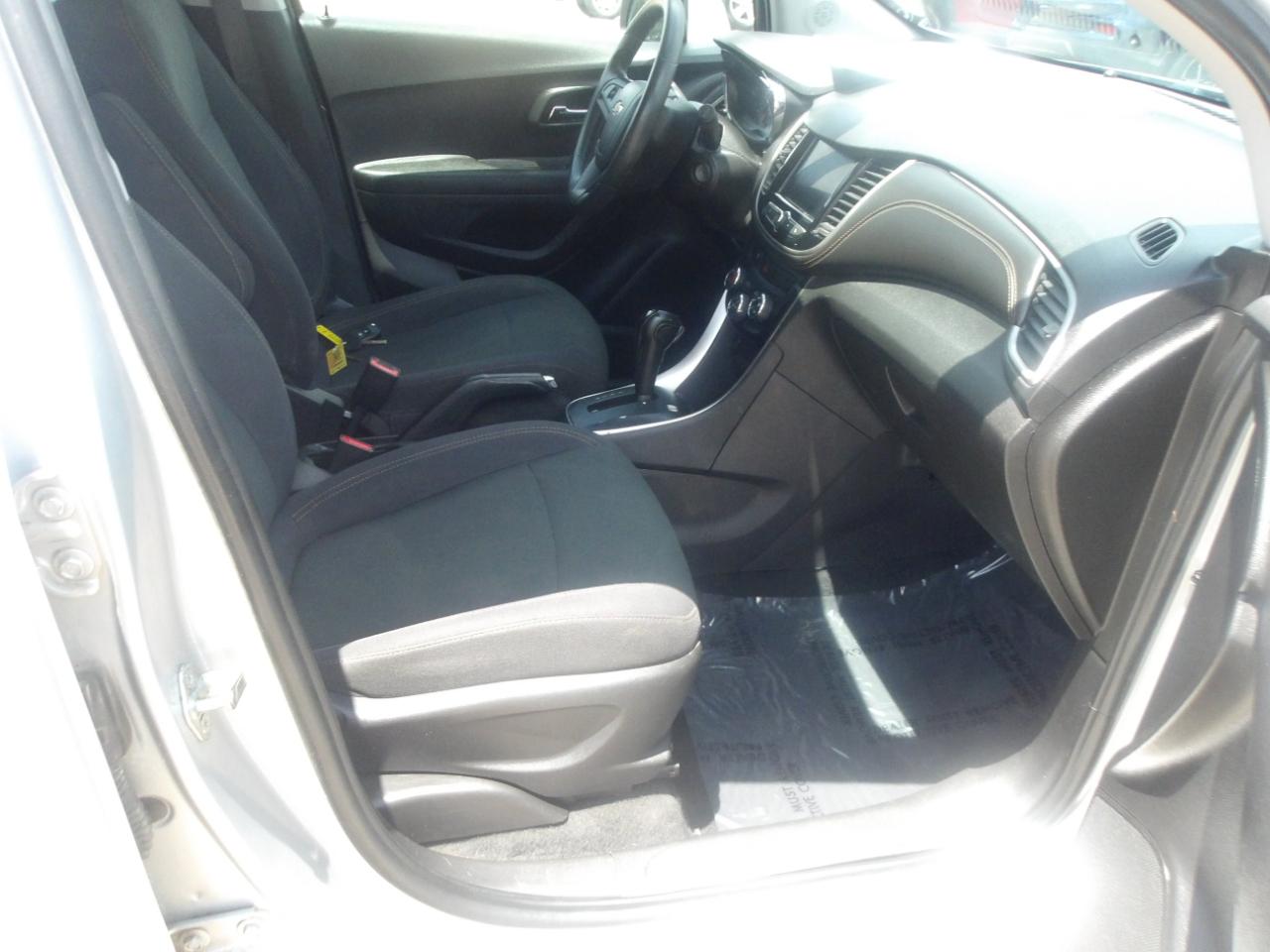 Chevrolet Trax FWD 4dr LS 2020