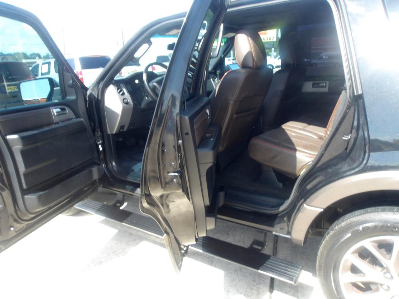 Ford Expedition 2WD 4dr King Ranch 2015