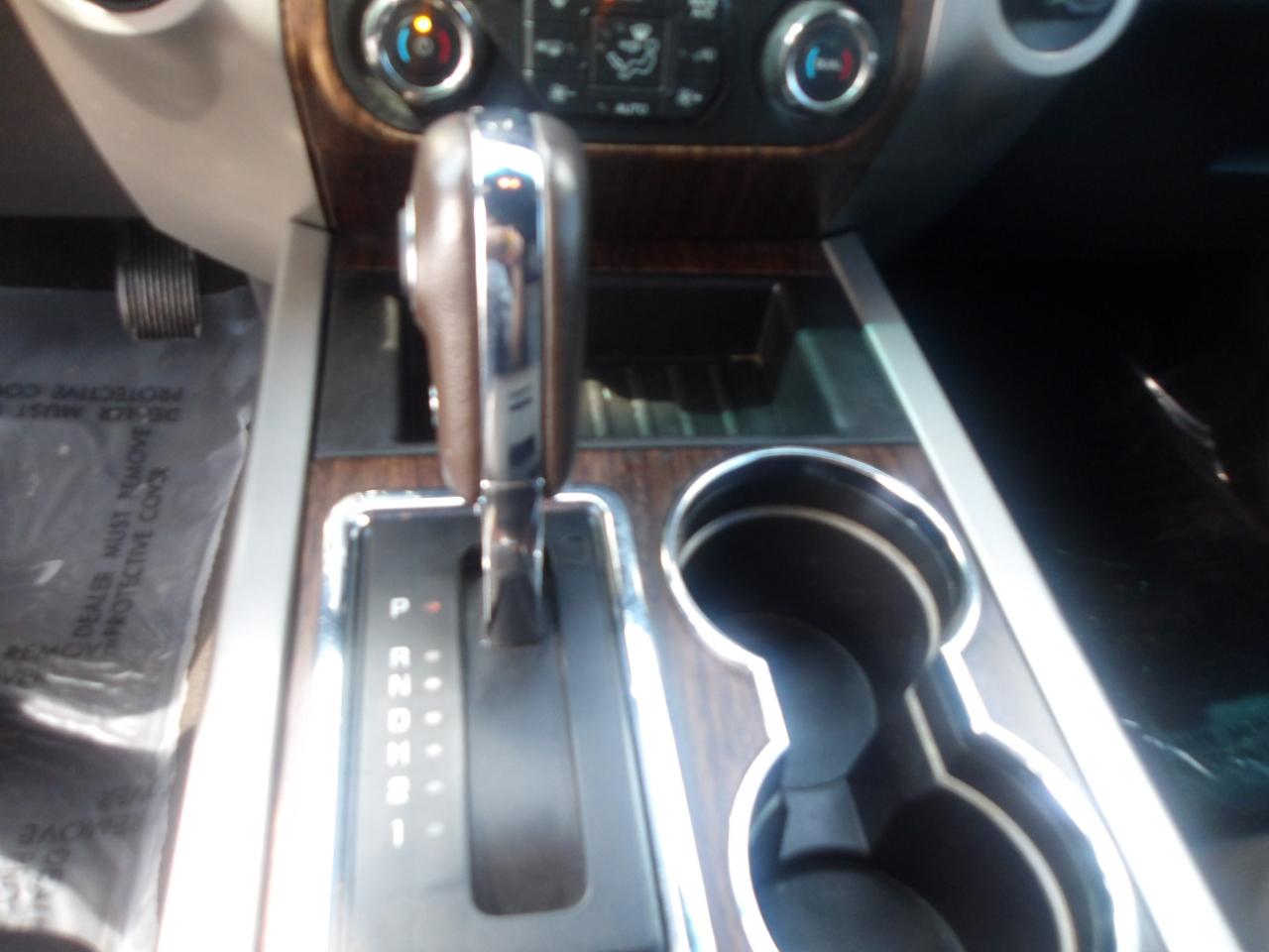 Ford Expedition 2WD 4dr King Ranch 2015