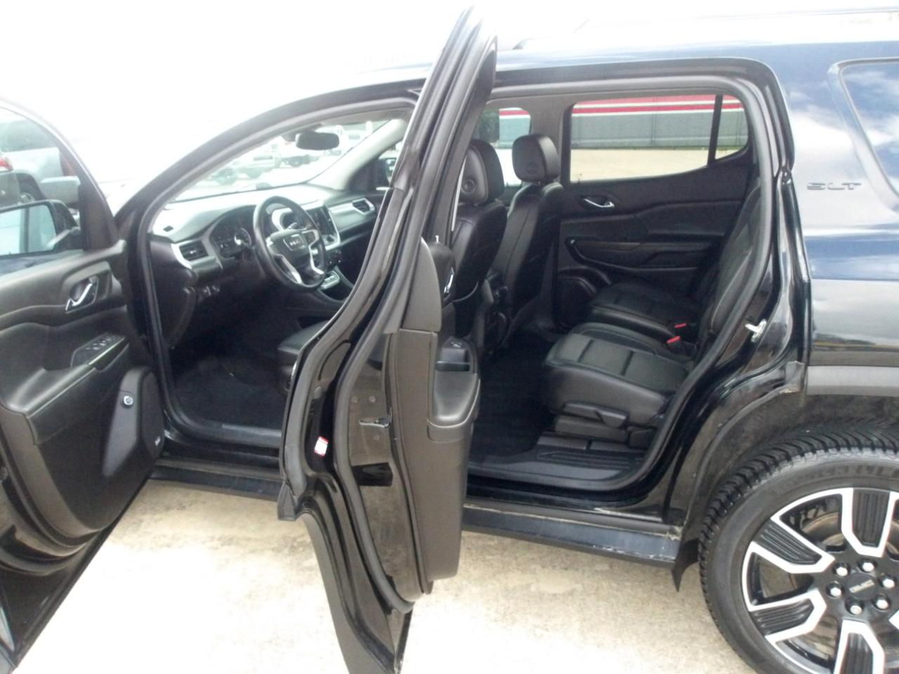 GMC Acadia FWD 4dr SLT 2021