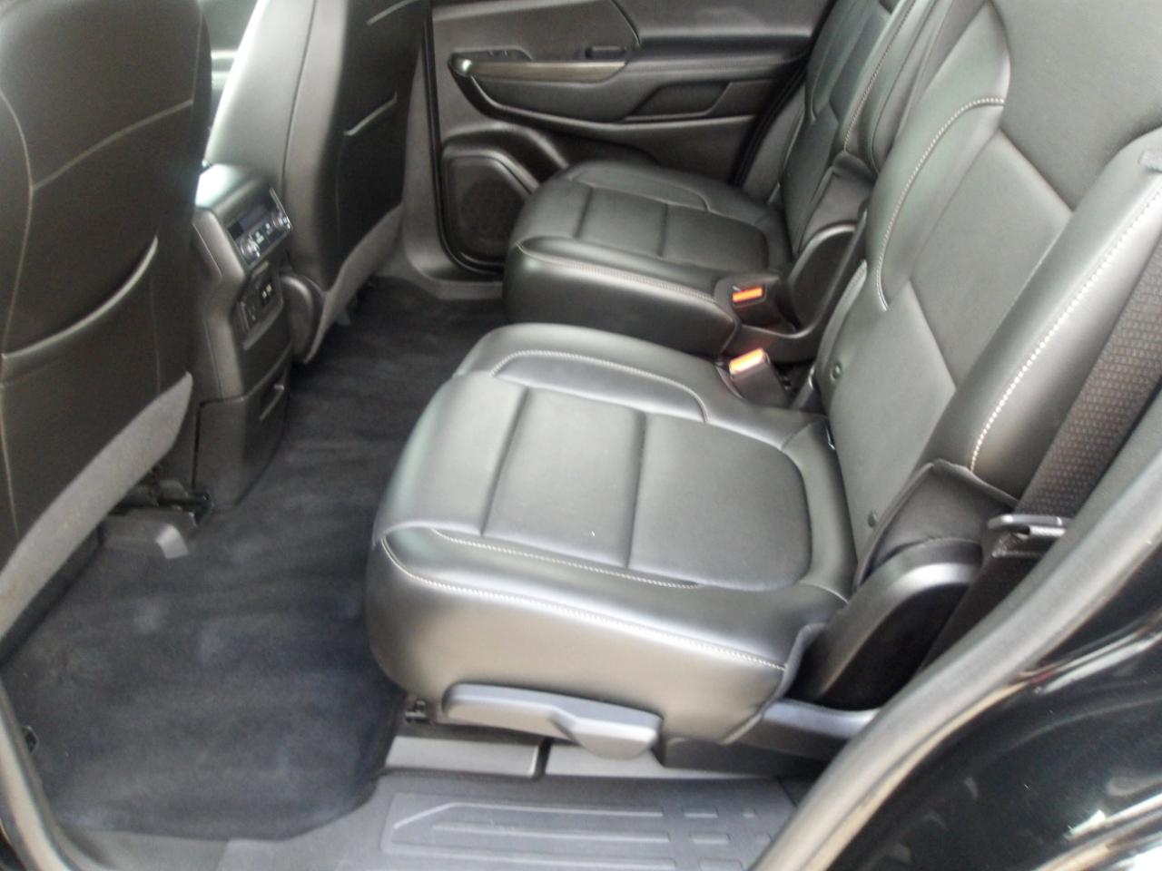 GMC Acadia FWD 4dr SLT 2021