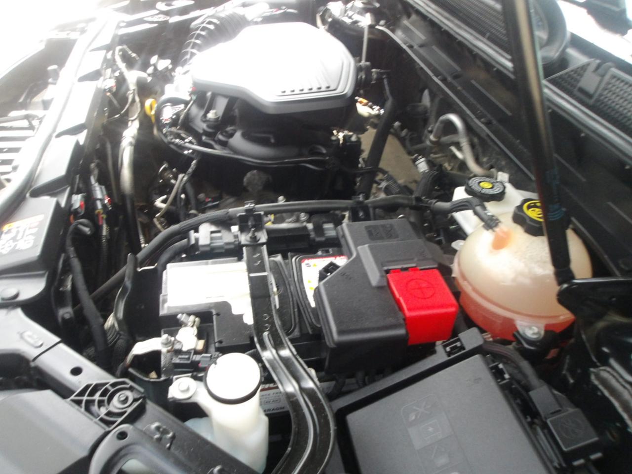 GMC Acadia FWD 4dr SLT 2021