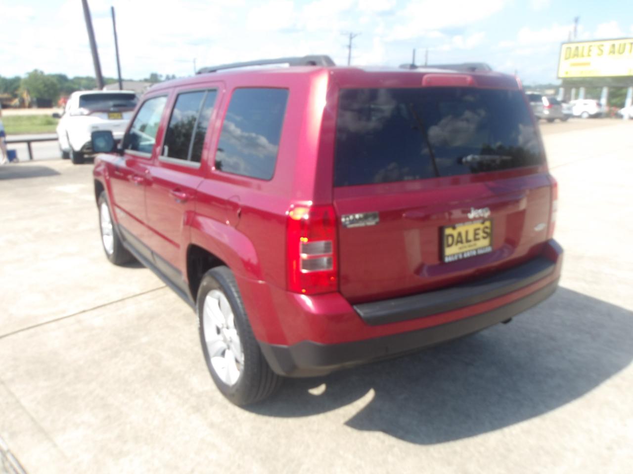 Jeep Patriot FWD 4dr Latitude 2014