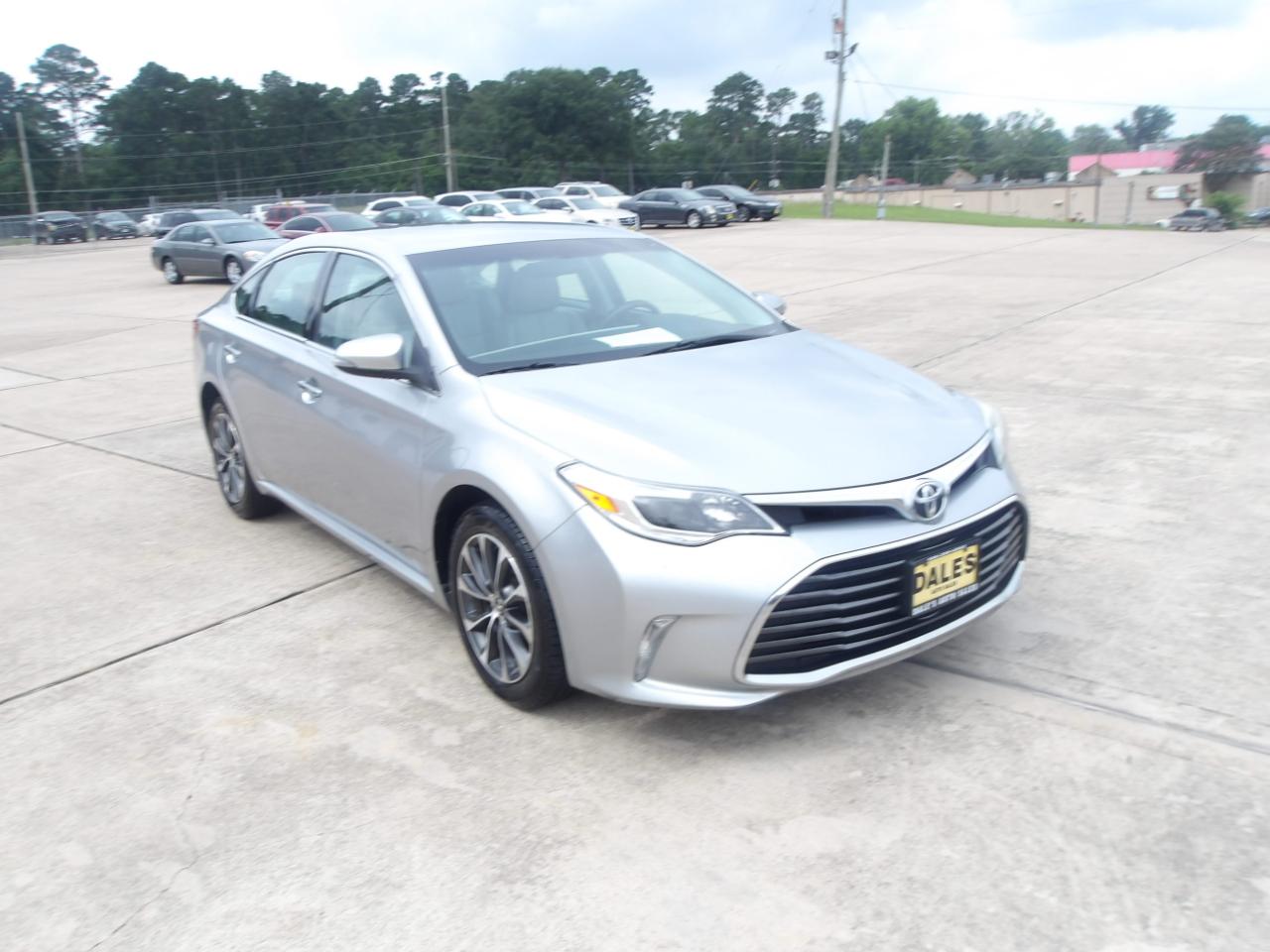 Toyota Avalon  2016