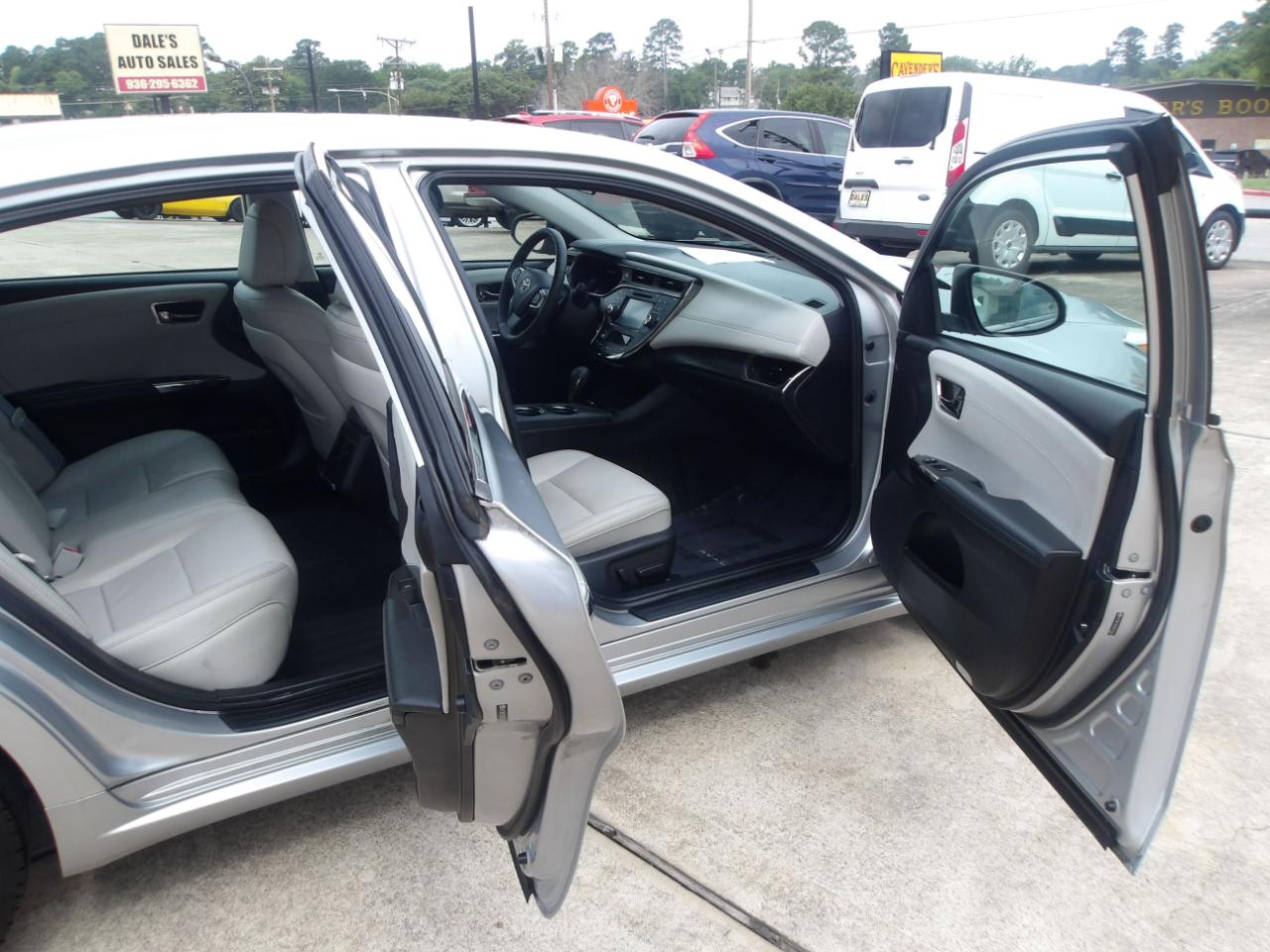 Toyota Avalon  2016