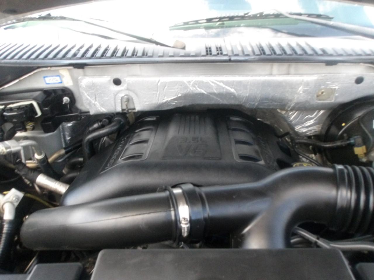 Ford Expedition 2WD 4dr XLT 2015