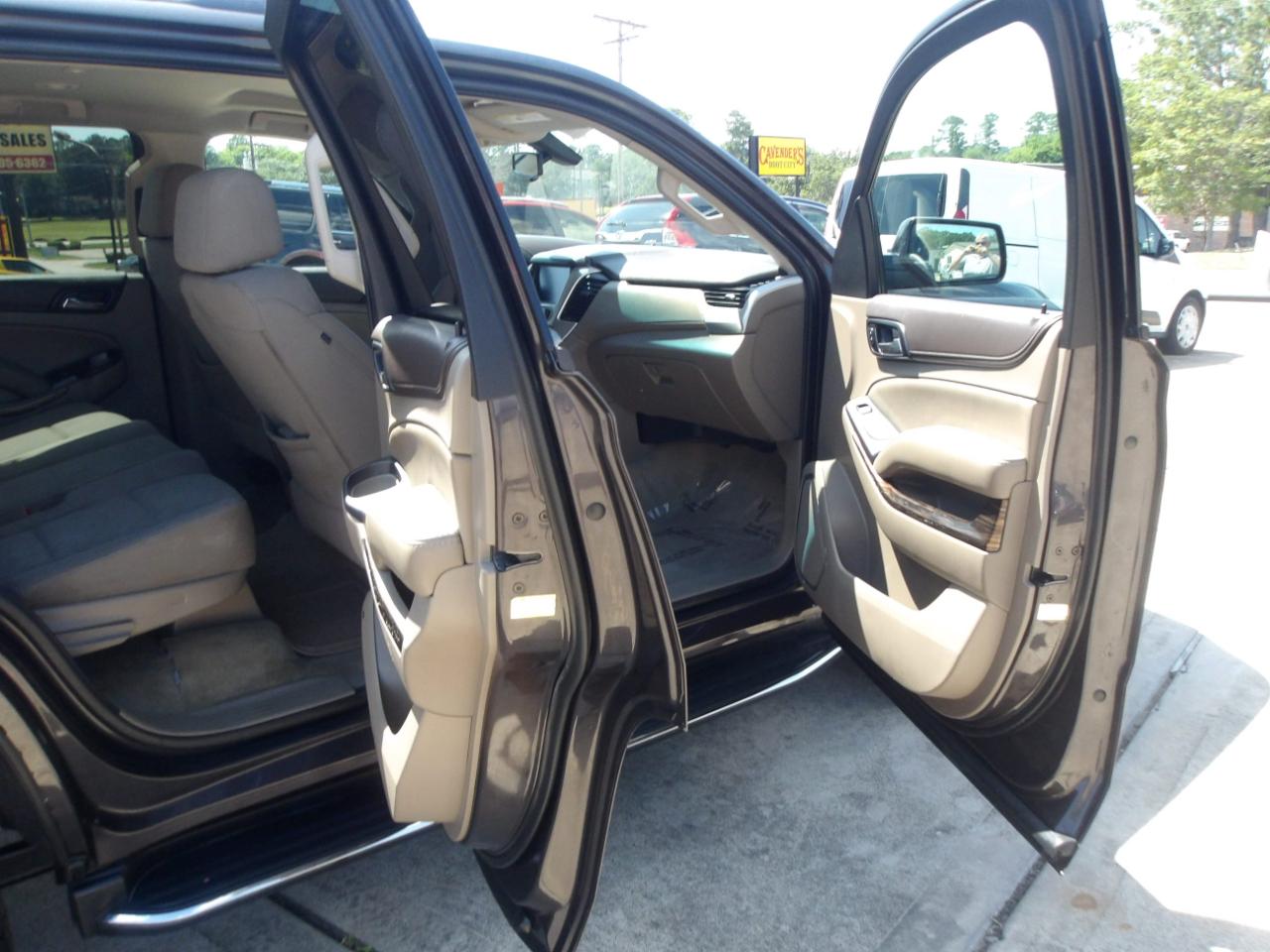 GMC Yukon 2WD 4dr SLE 2017