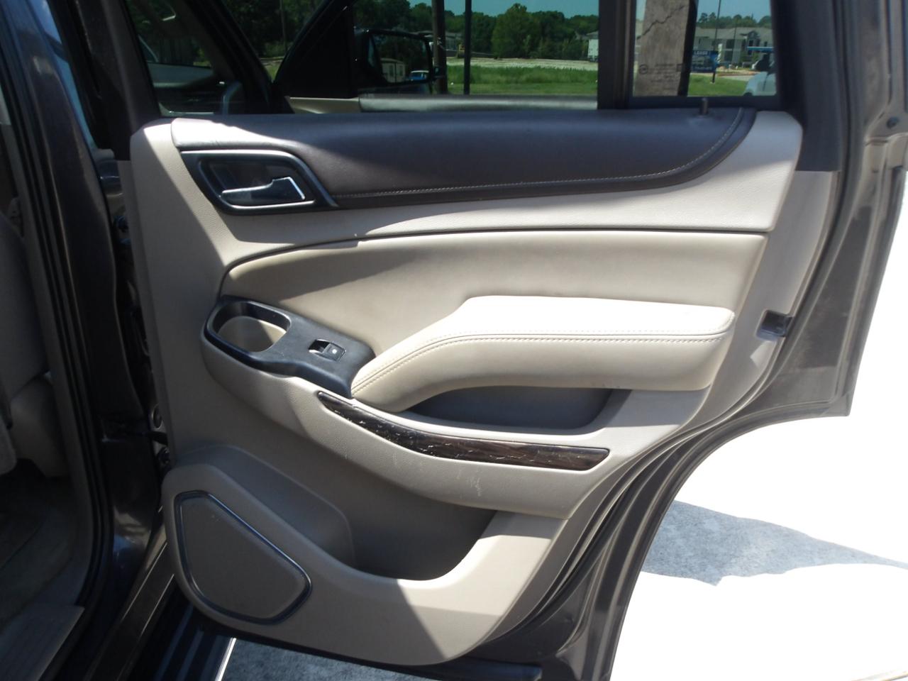 GMC Yukon 2WD 4dr SLE 2017
