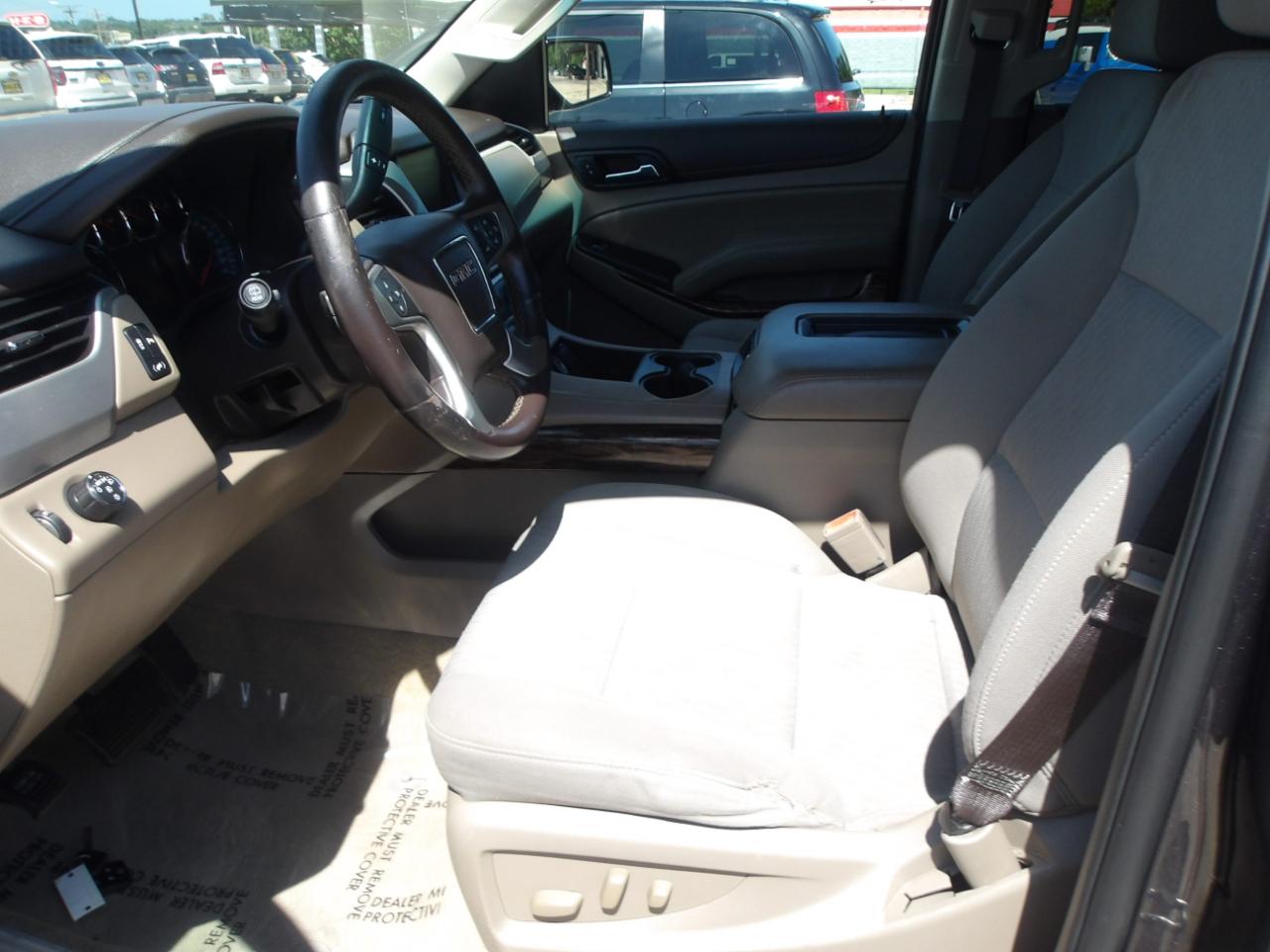 GMC Yukon 2WD 4dr SLE 2017