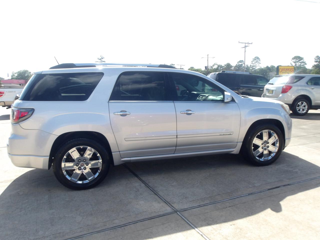 GMC Acadia FWD 4dr Denali 2016