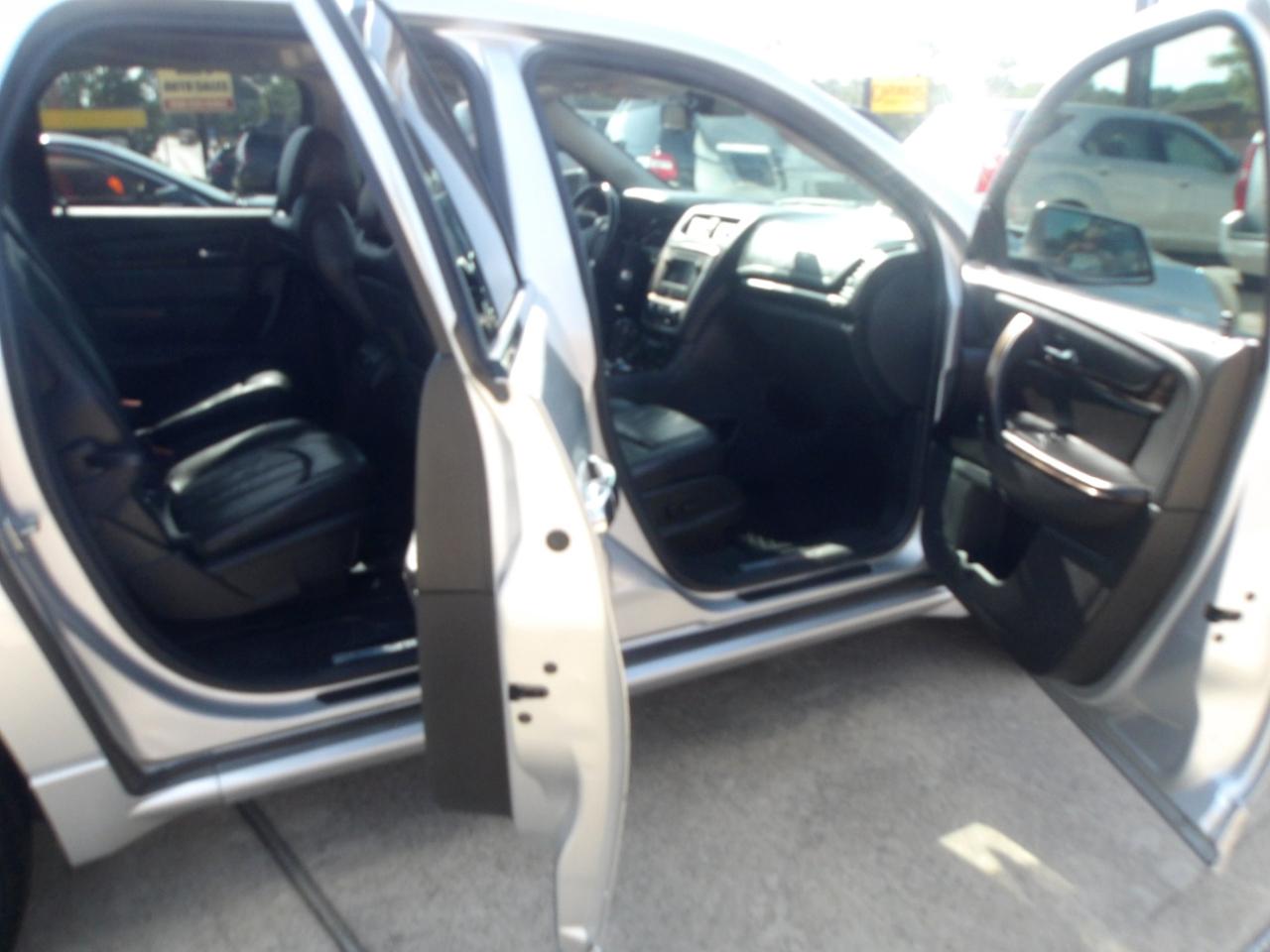GMC Acadia FWD 4dr Denali 2016