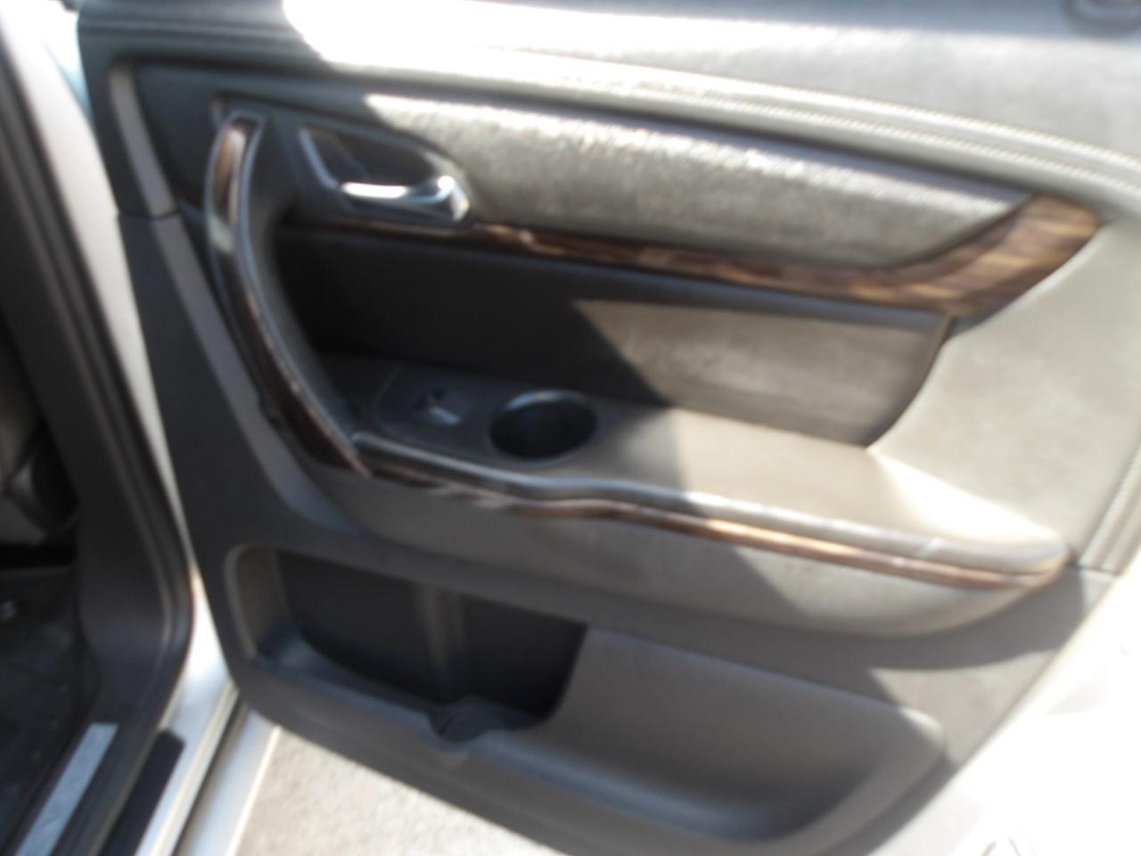 GMC Acadia FWD 4dr Denali 2016