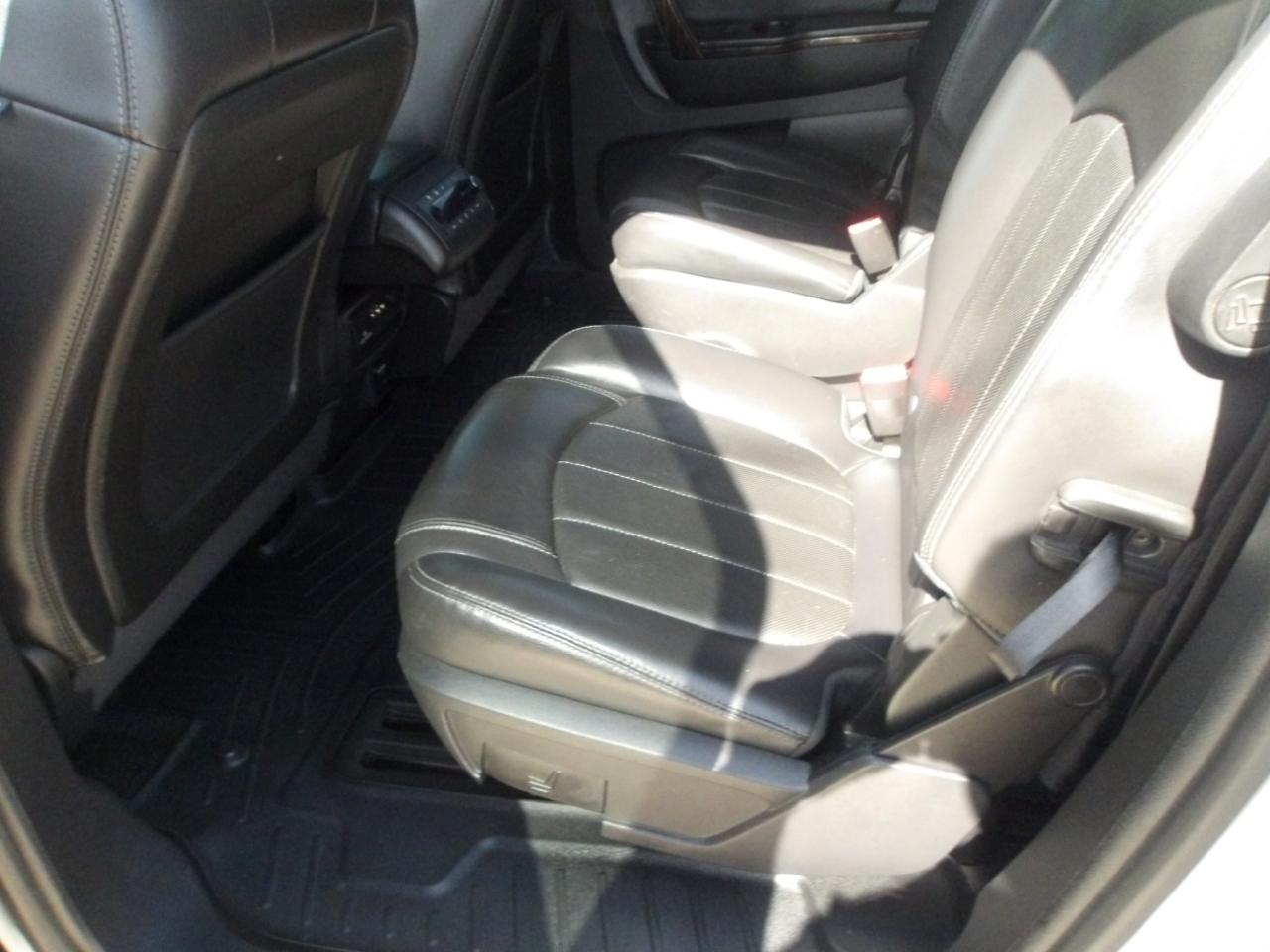 GMC Acadia FWD 4dr Denali 2016