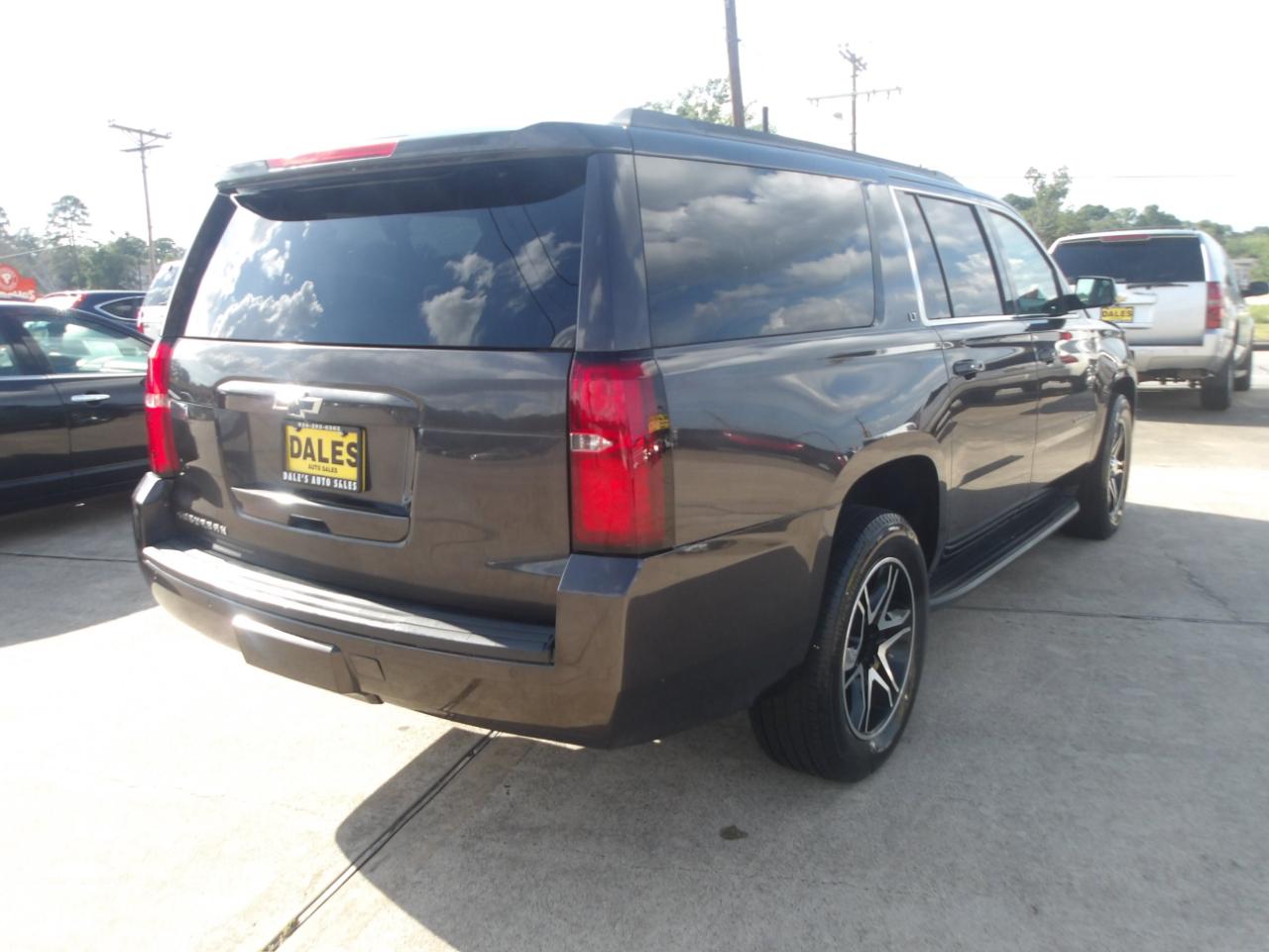 Chevrolet Suburban 2WD 4dr 1500 LT 2016