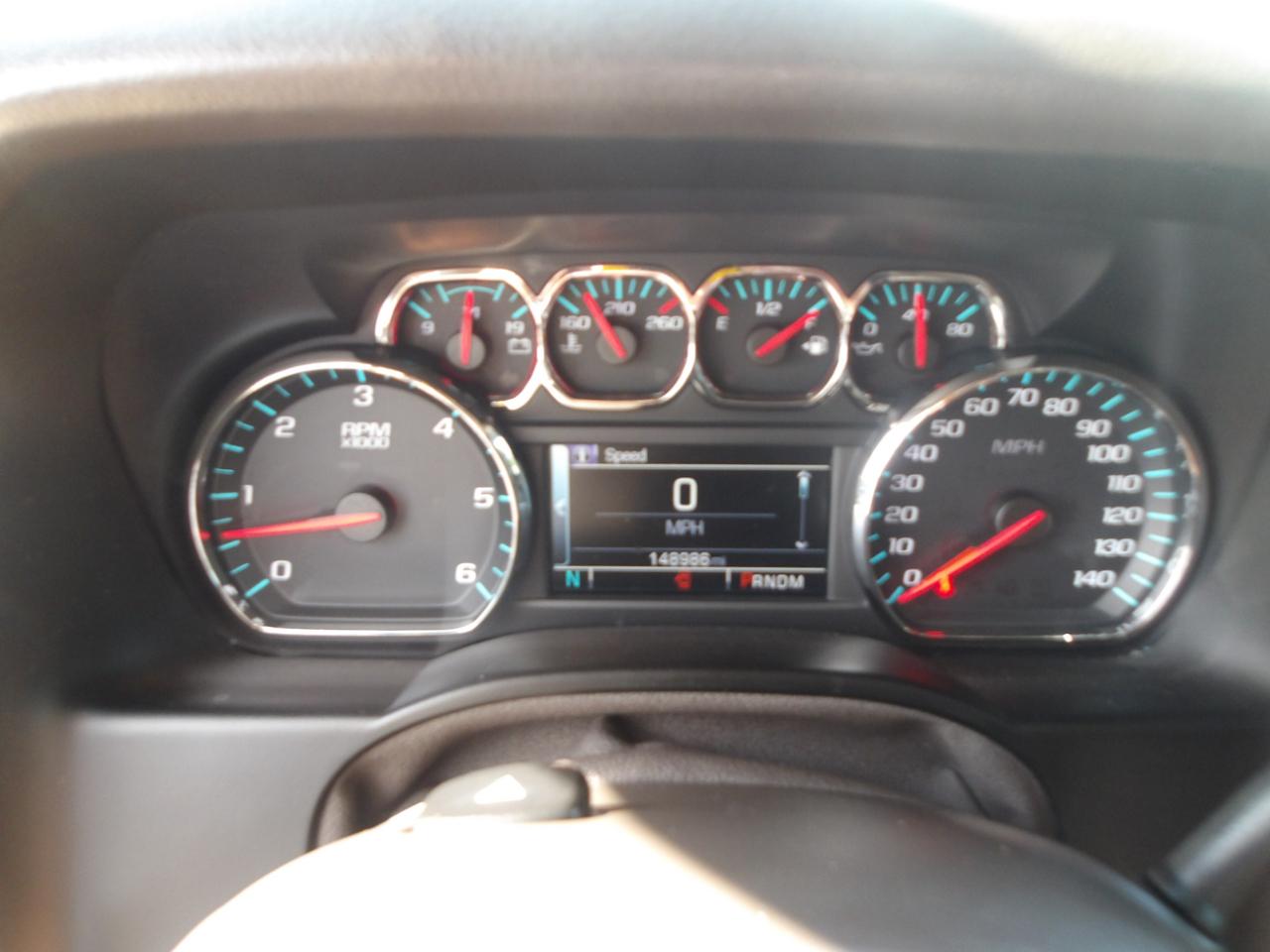 Chevrolet Suburban 2WD 4dr 1500 LT 2016