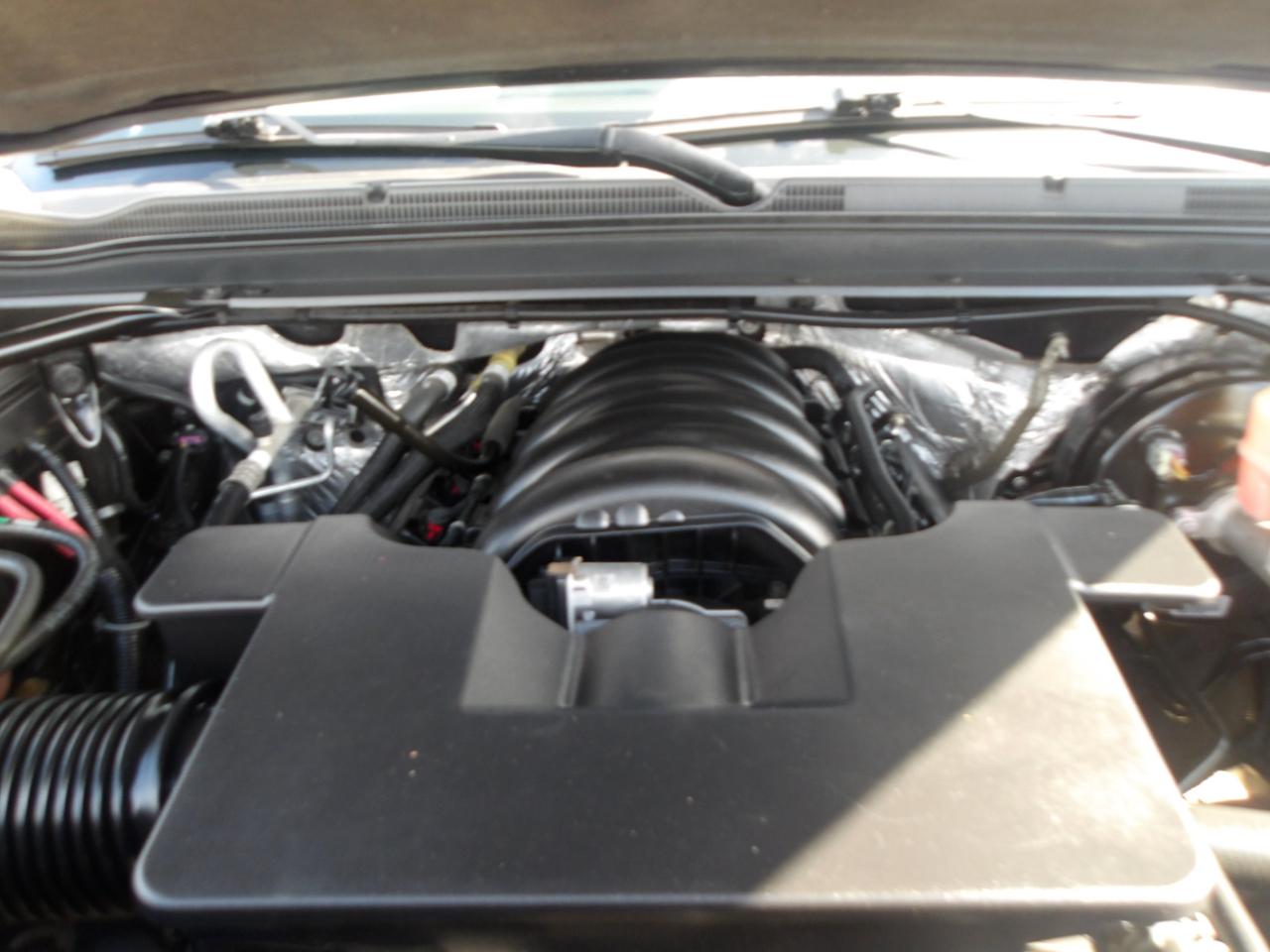 Chevrolet Suburban 2WD 4dr 1500 LT 2016