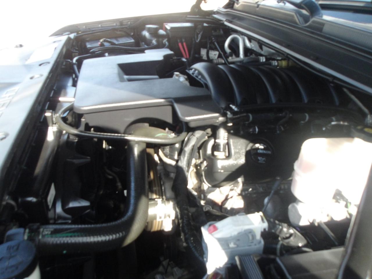 Chevrolet Suburban 2WD 4dr 1500 LT 2016
