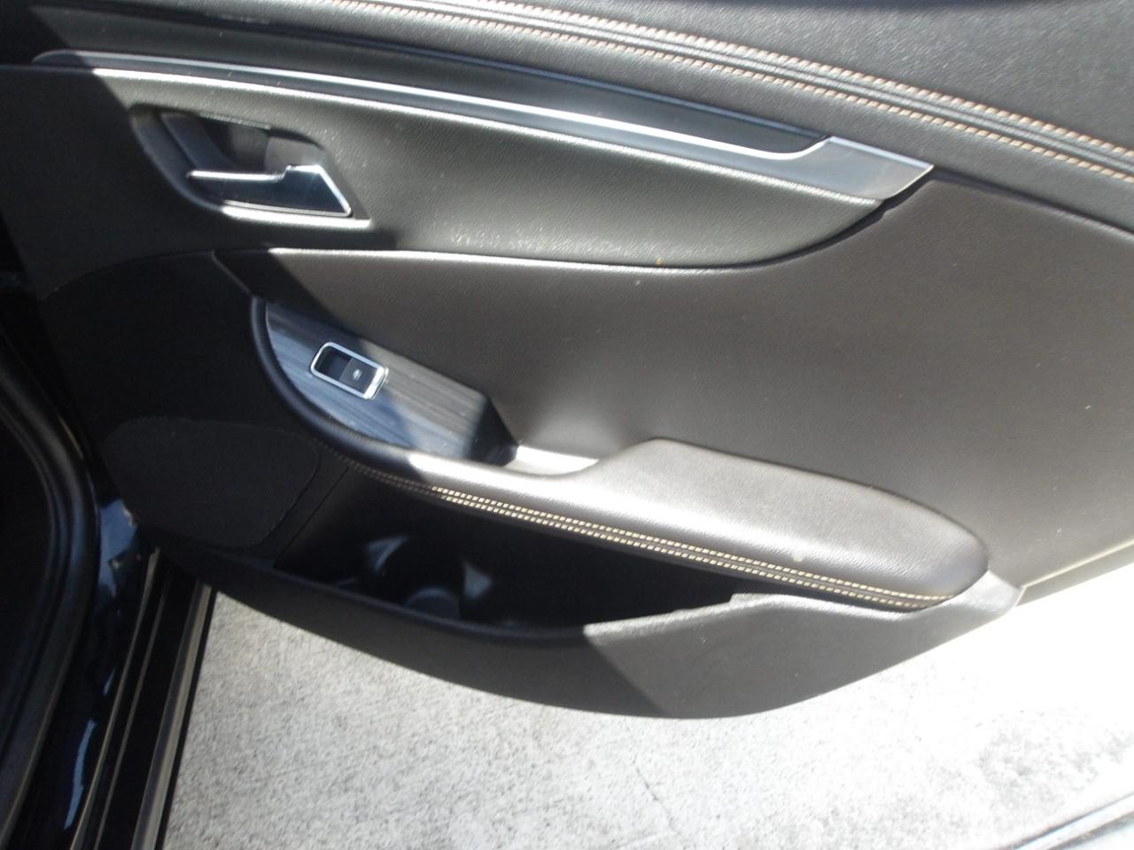 Chevrolet Impala 4dr Sdn LT w/1LT 2019