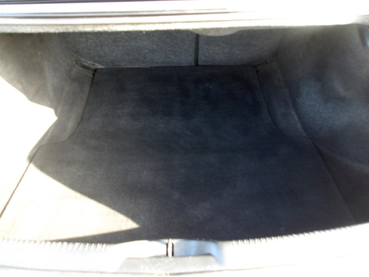 Chrysler 300 4dr Sdn RWD 2013