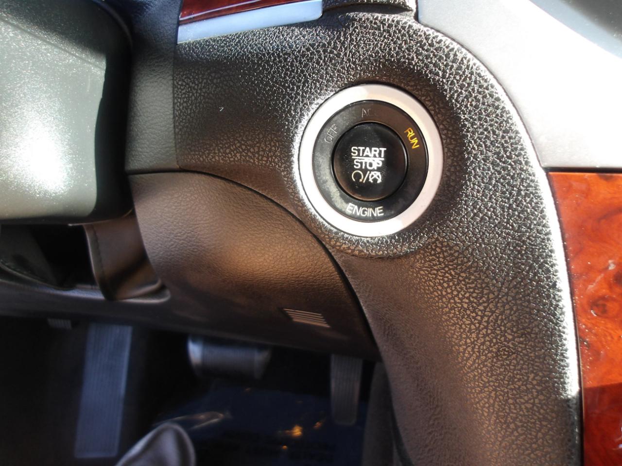 Chrysler 300 4dr Sdn RWD 2013