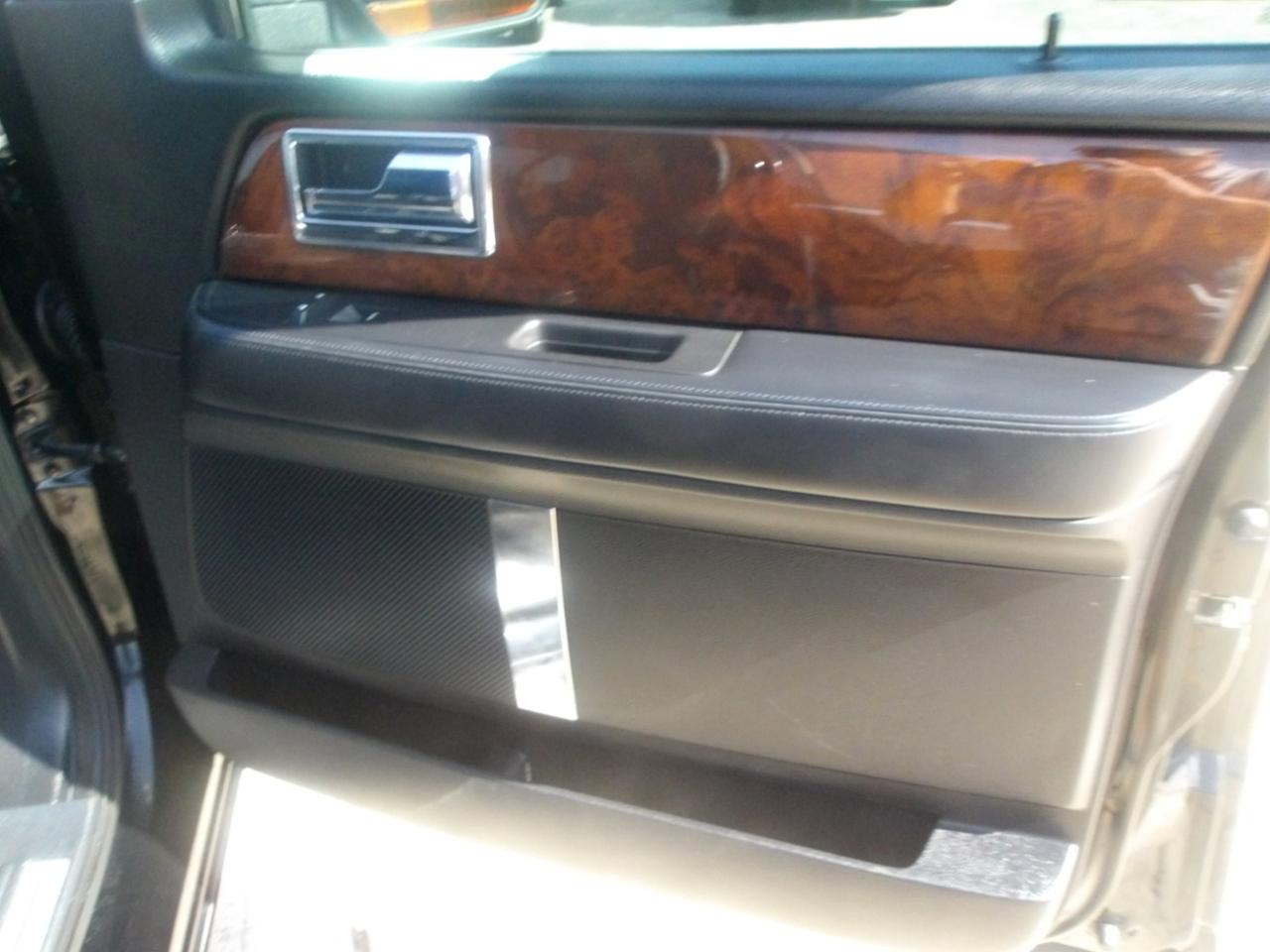 Lincoln Navigator 2WD 4dr Select 2016