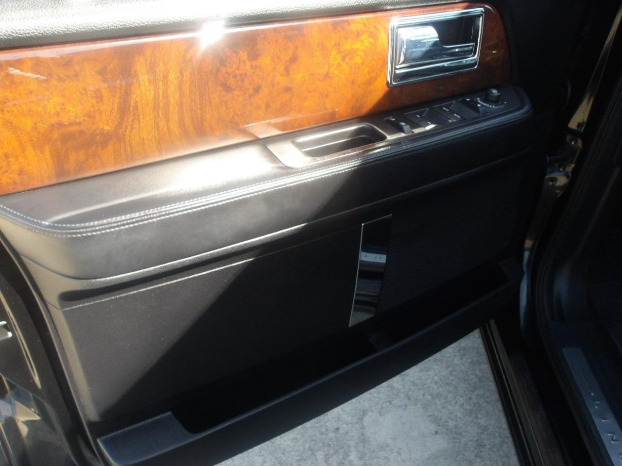 Lincoln Navigator 2WD 4dr Select 2016
