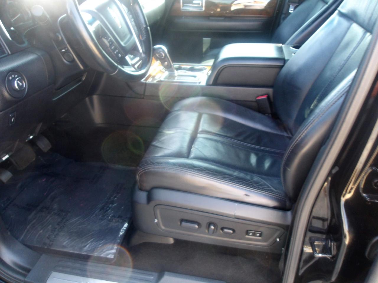Lincoln Navigator 2WD 4dr Select 2016