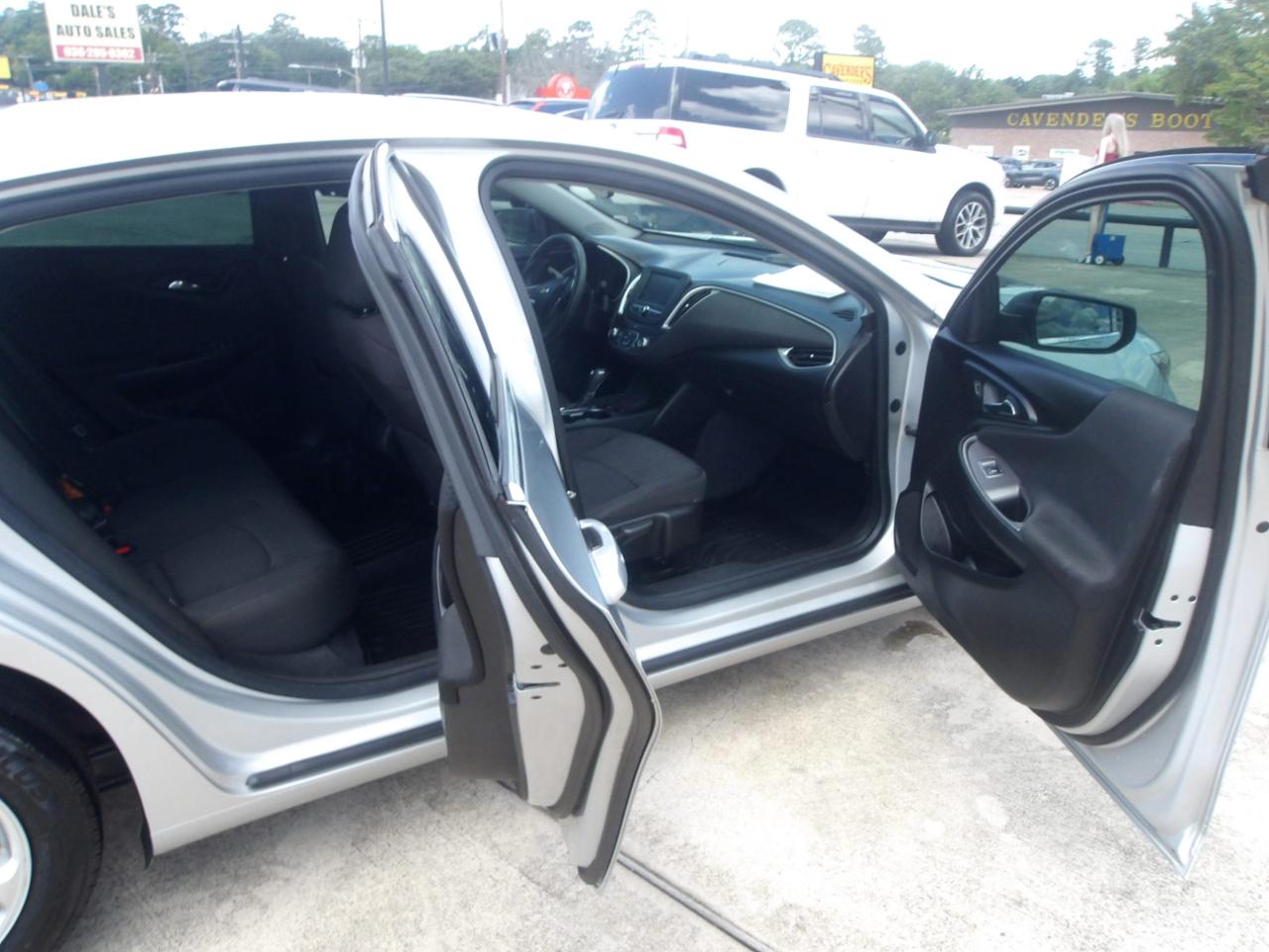 Chevrolet Malibu 4dr Sdn LS w/1LS 2018