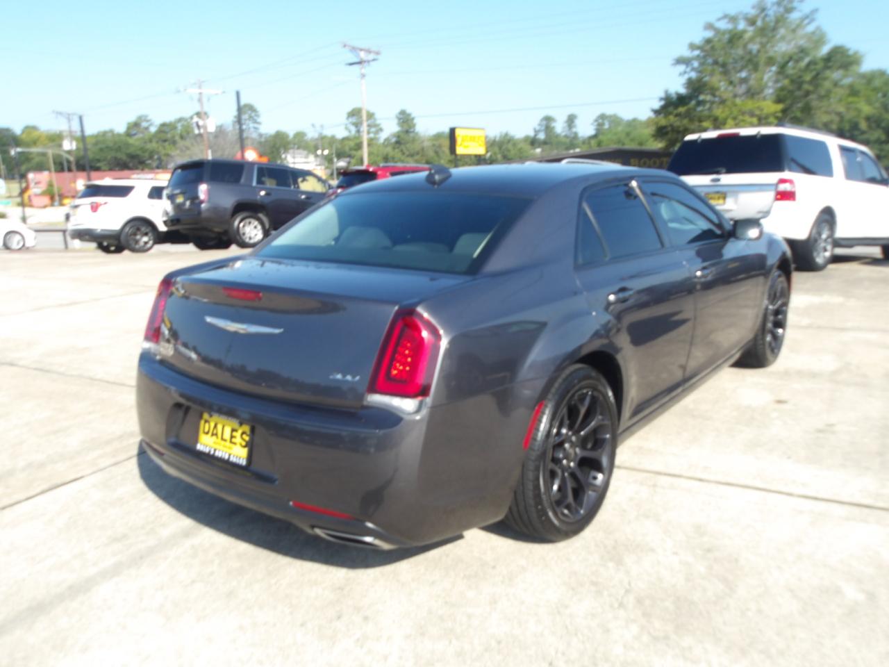 Chrysler 300 Touring RWD 2019