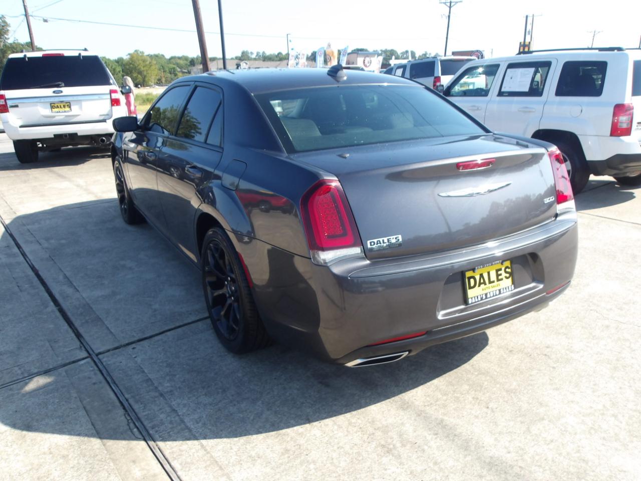 Chrysler 300 Touring RWD 2019