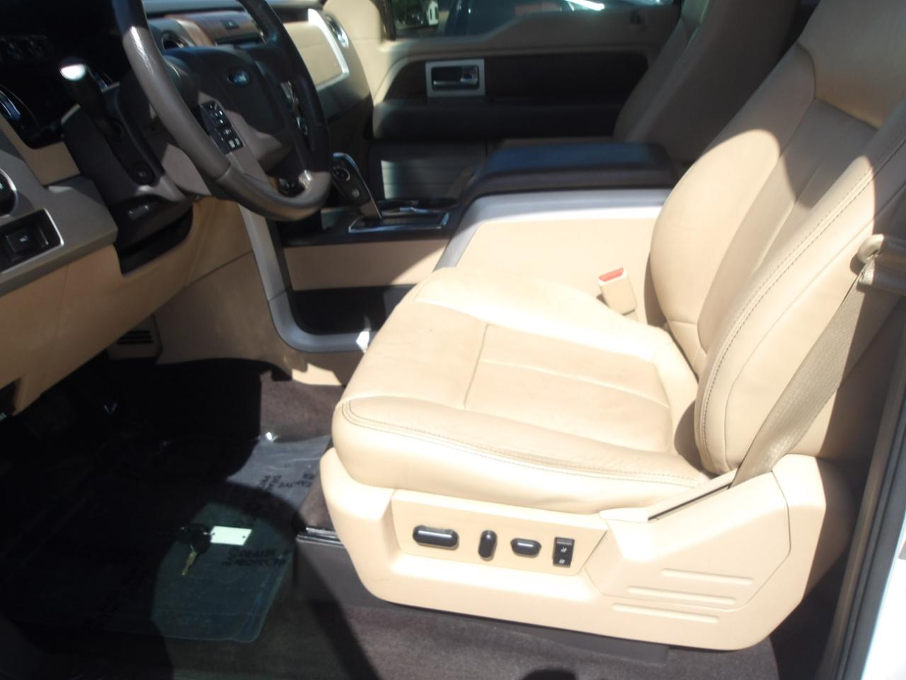 Ford F-150 4WD SuperCrew 145" Lariat 2014
