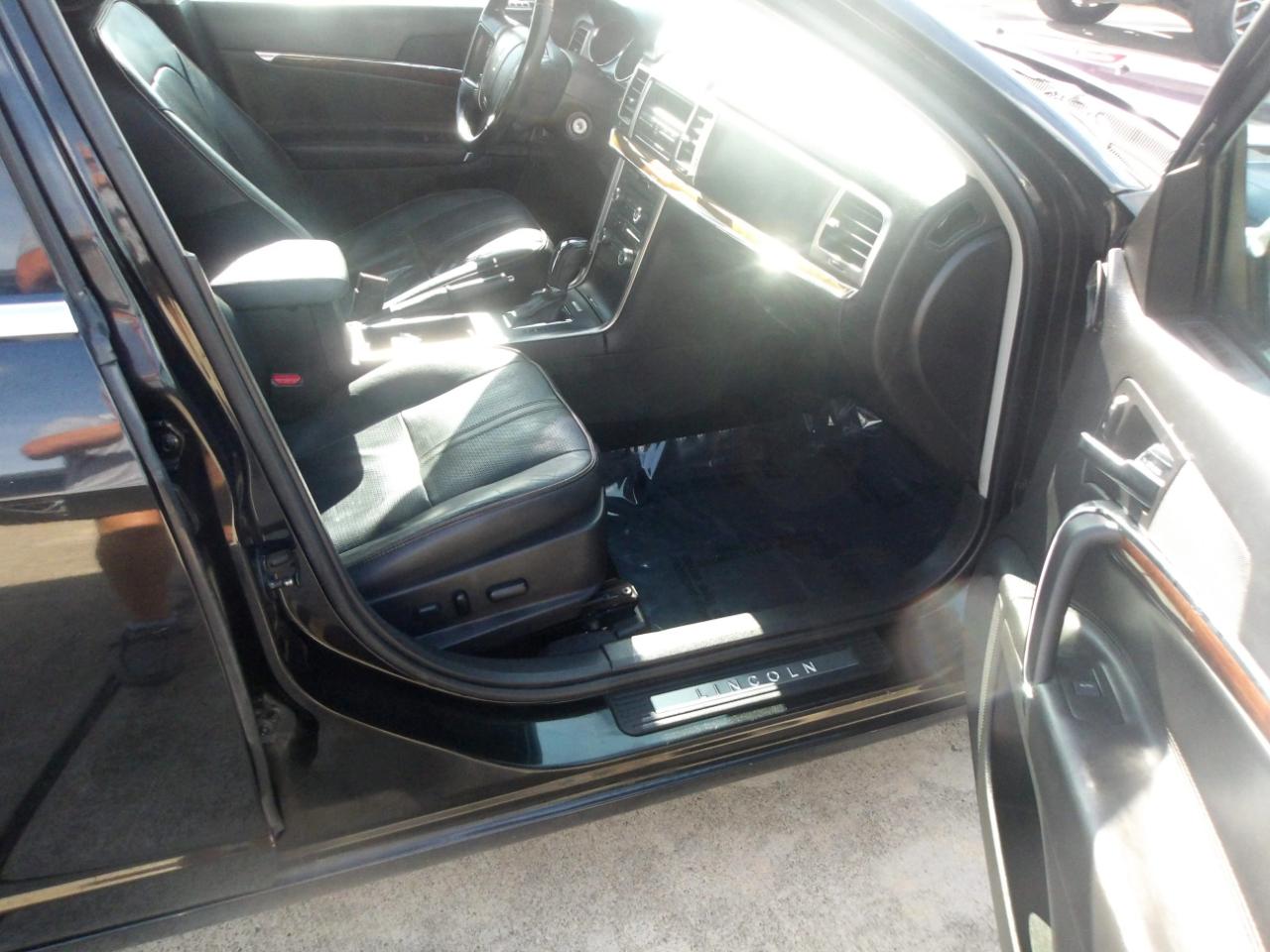 Lincoln MKZ 4dr Sdn FWD 2012