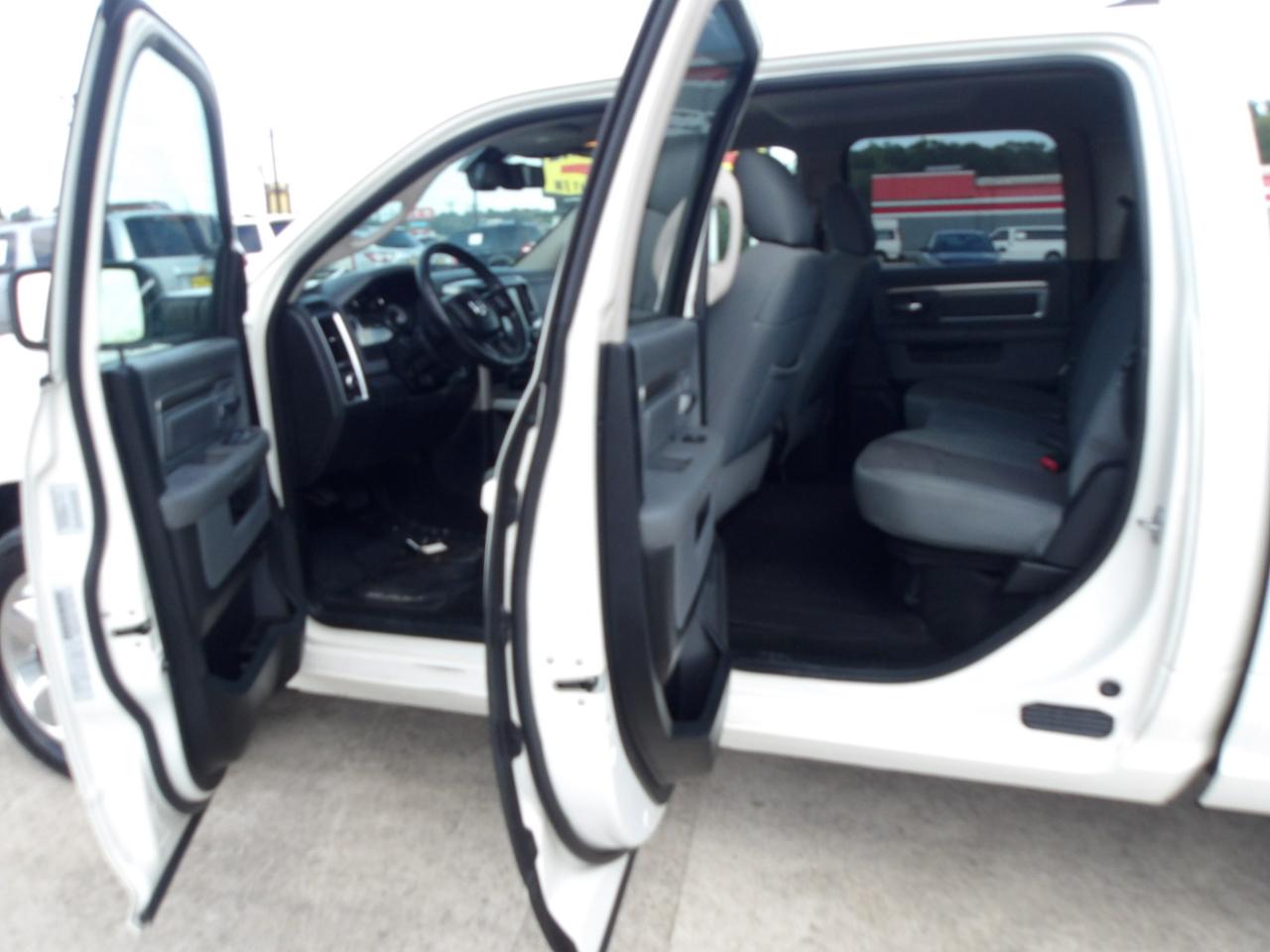 RAM 1500 2WD Crew Cab 140.5" Lone Star 2016