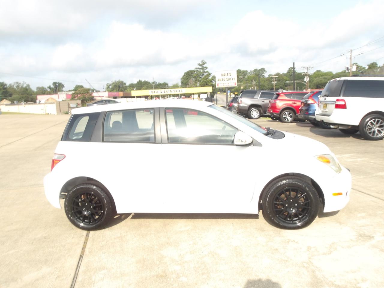 Scion xA 4dr Sdn Auto (Natl) 2006