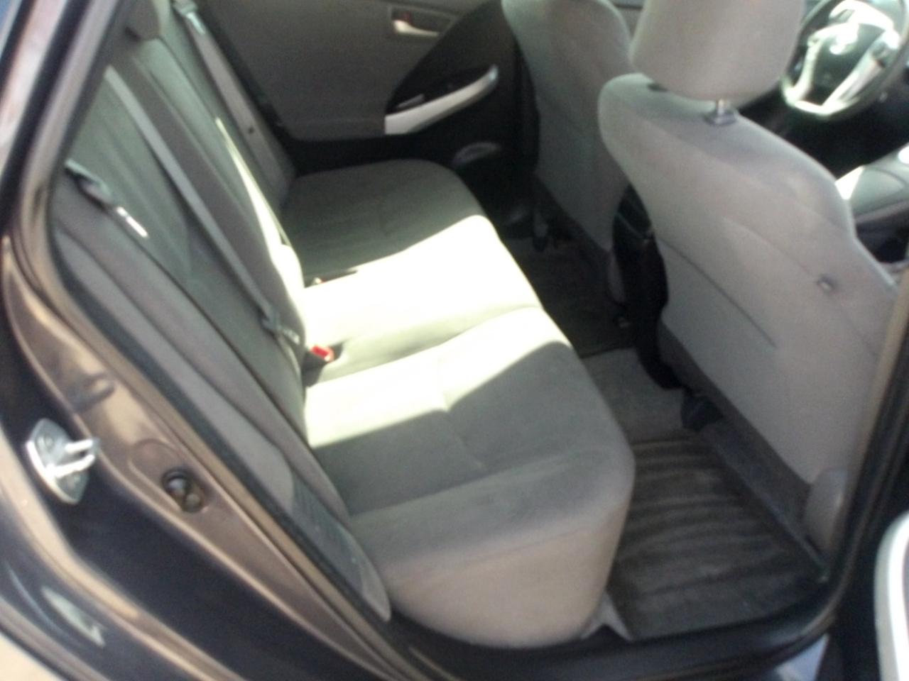 Toyota Prius 5dr HB Persona Series Special Edition (Natl) 2015
